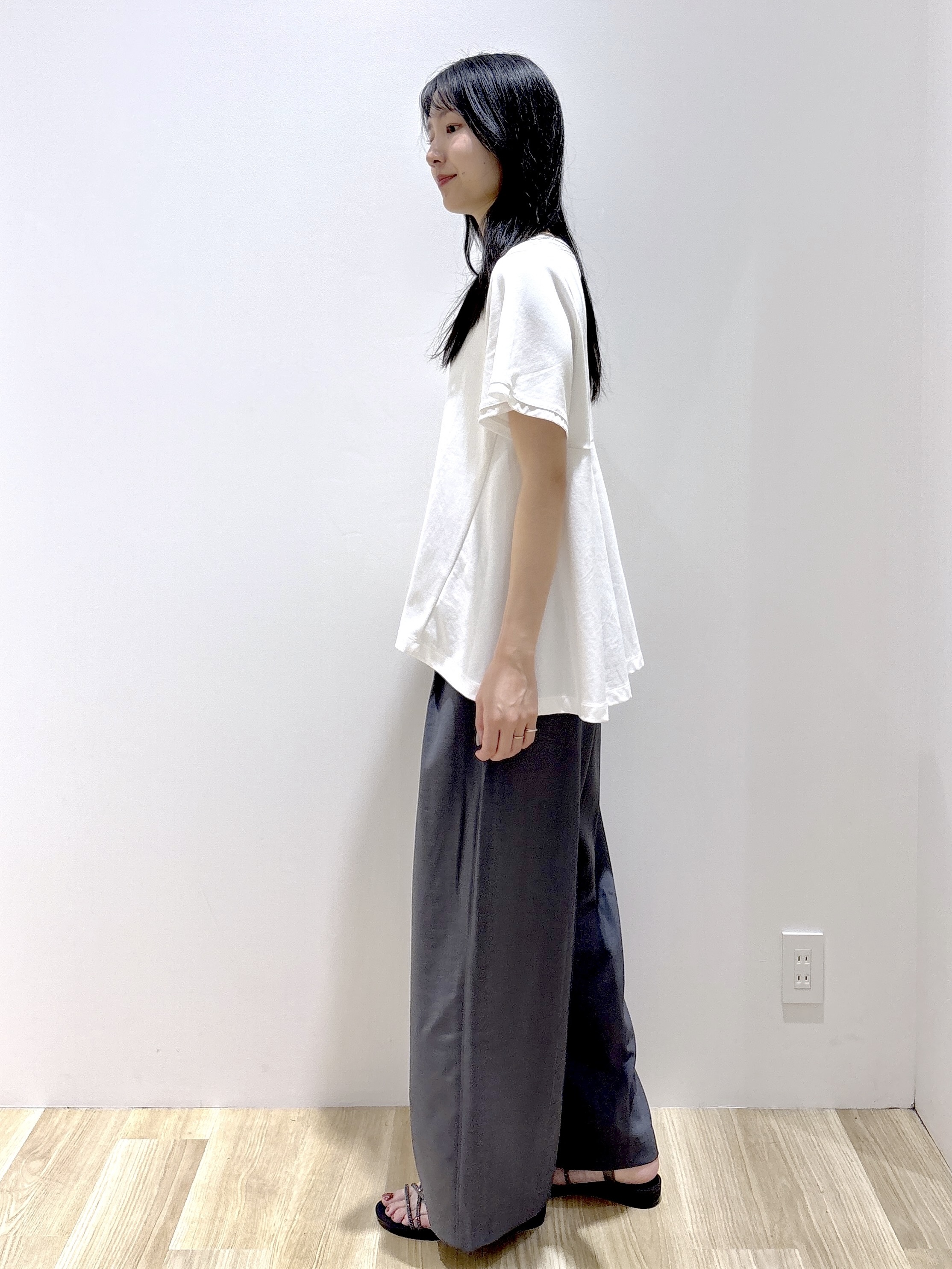 sachikoさんの「OPAQUE.CLIP｜【接触冷感／UV】着る冷感スーパーアイス ペプラムカットソー《洗濯機OK》」を使ったコーディネート