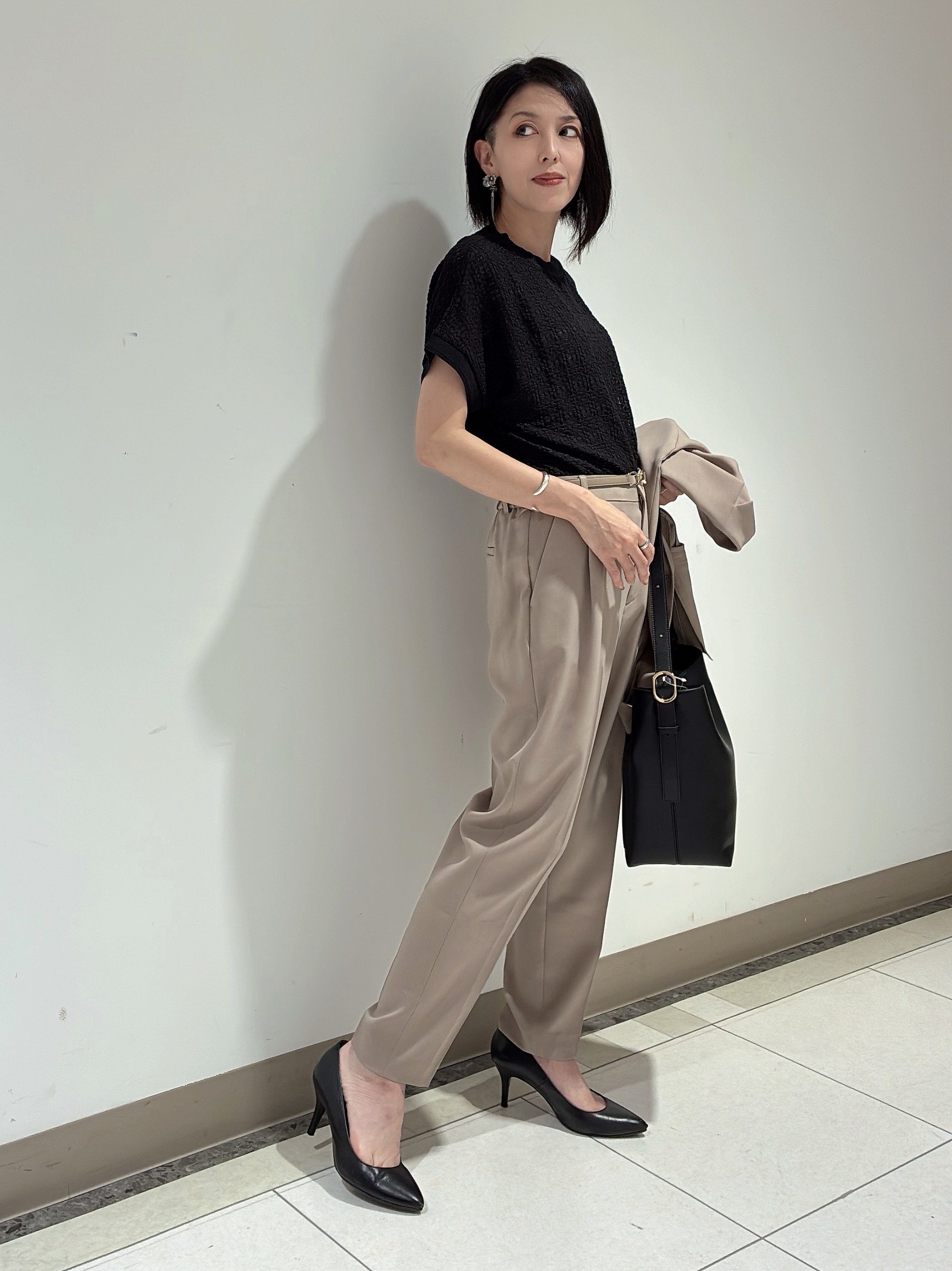 環さんの「UNTITLED｜【新色追加/セットアップ可】エアリー ダブルブレストジャケット」を使ったコーディネート