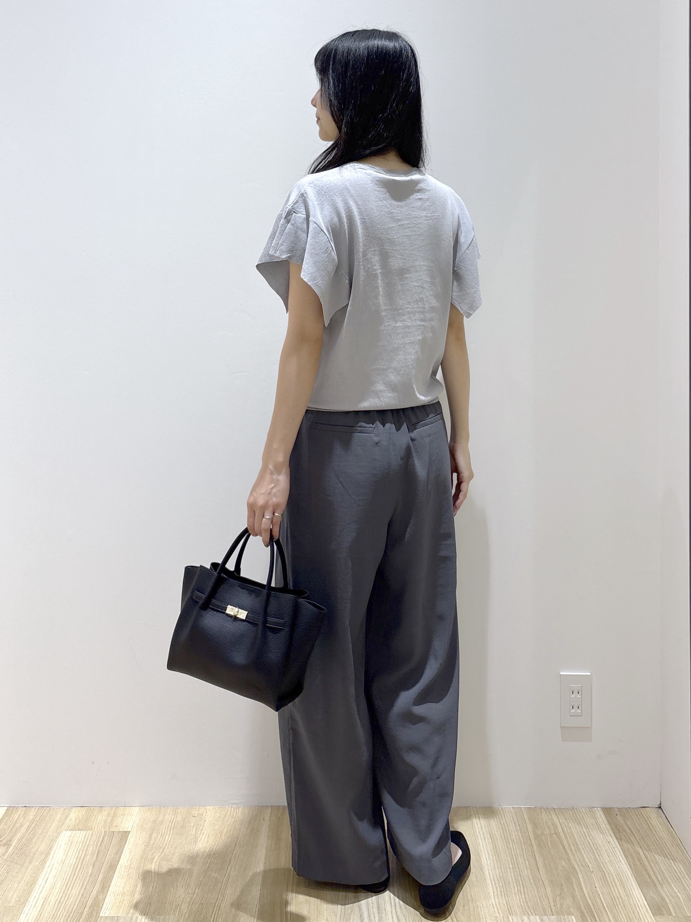 sachikoさんの「OPAQUE.CLIP｜『STORY Web7月掲載』ドライタッチラメニット《UV／洗える／6col》」を使ったコーディネート