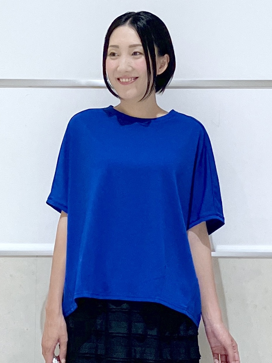 eriko さんの「Dessin｜【汗シミ防止/UVカット】ドルマンスリーブ プルオーバー」を使ったコーディネート