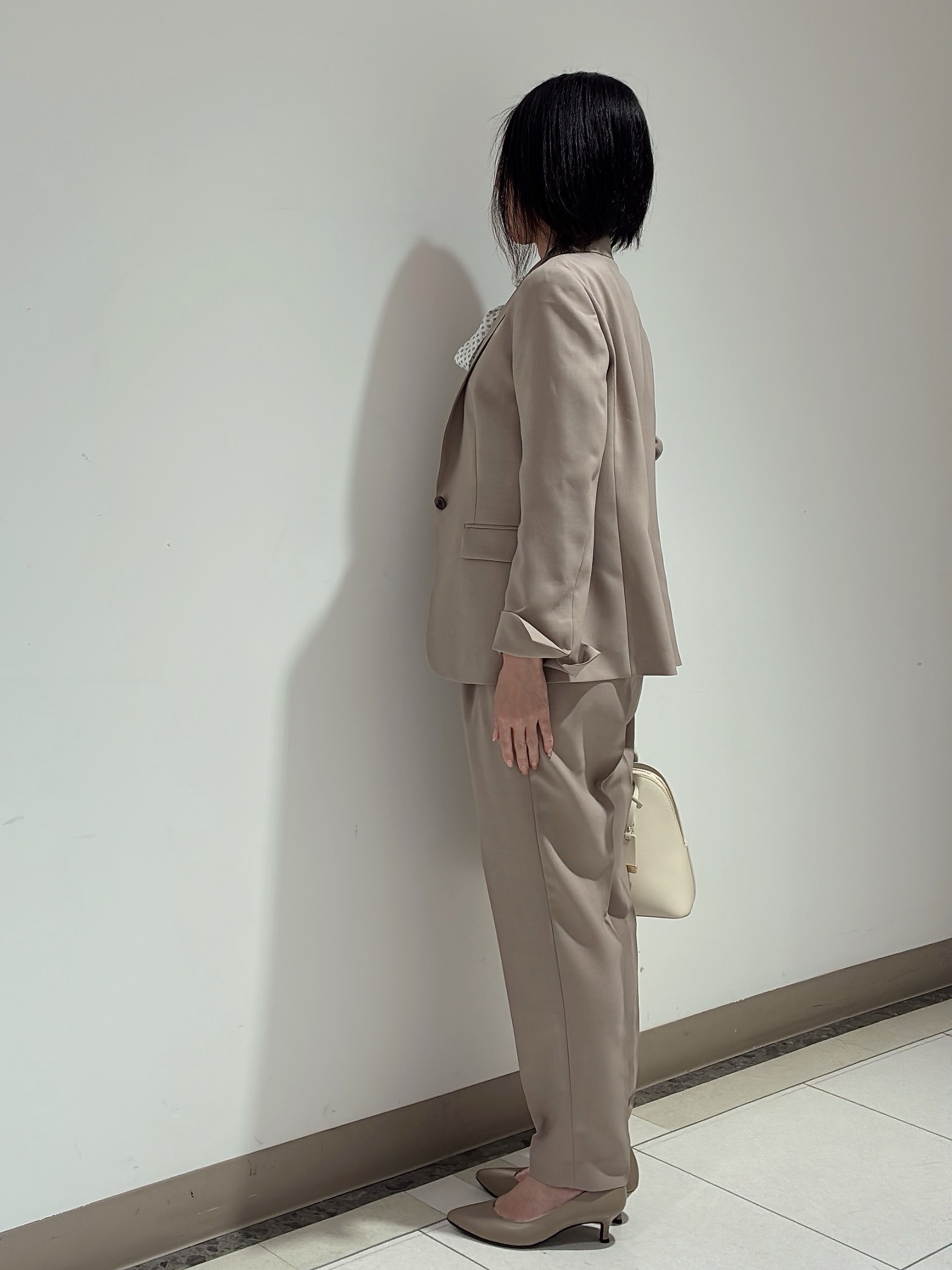 環さんの「UNTITLED｜【セットアップ可/UV/接触冷感】エアリーテーラードジャケット」を使ったコーディネート