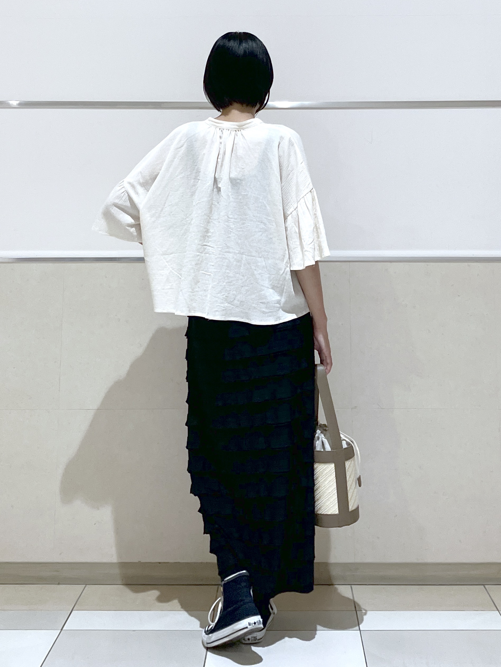 eriko さんの「Dessin｜フレアスリーブ スキッパーブラウス」を使ったコーディネート
