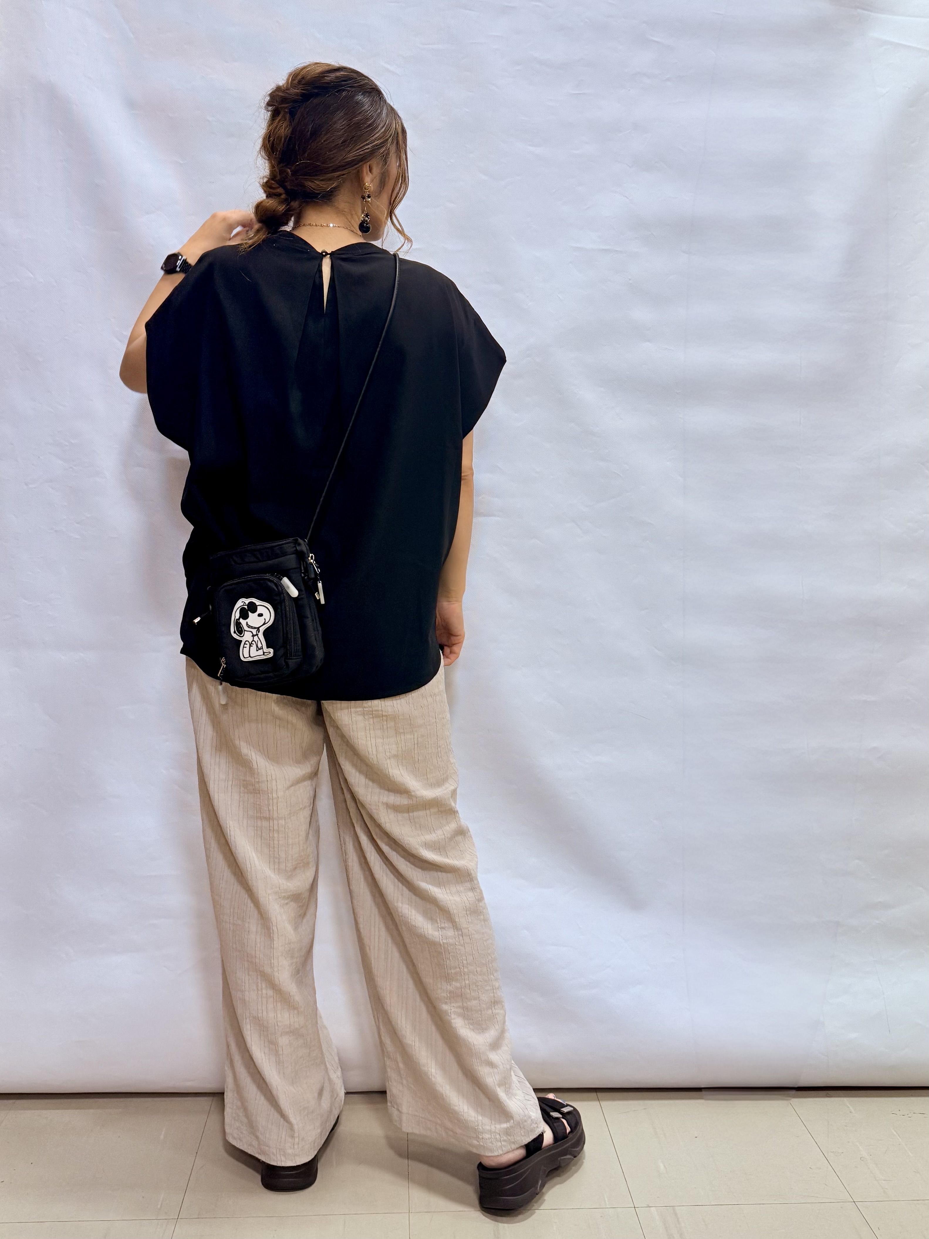 fuuさんの「SHOO･LA･RUE｜【洗濯機可/体型カバー】インせずこなれる ふんわり裾バルーントップス」を使ったコーディネート