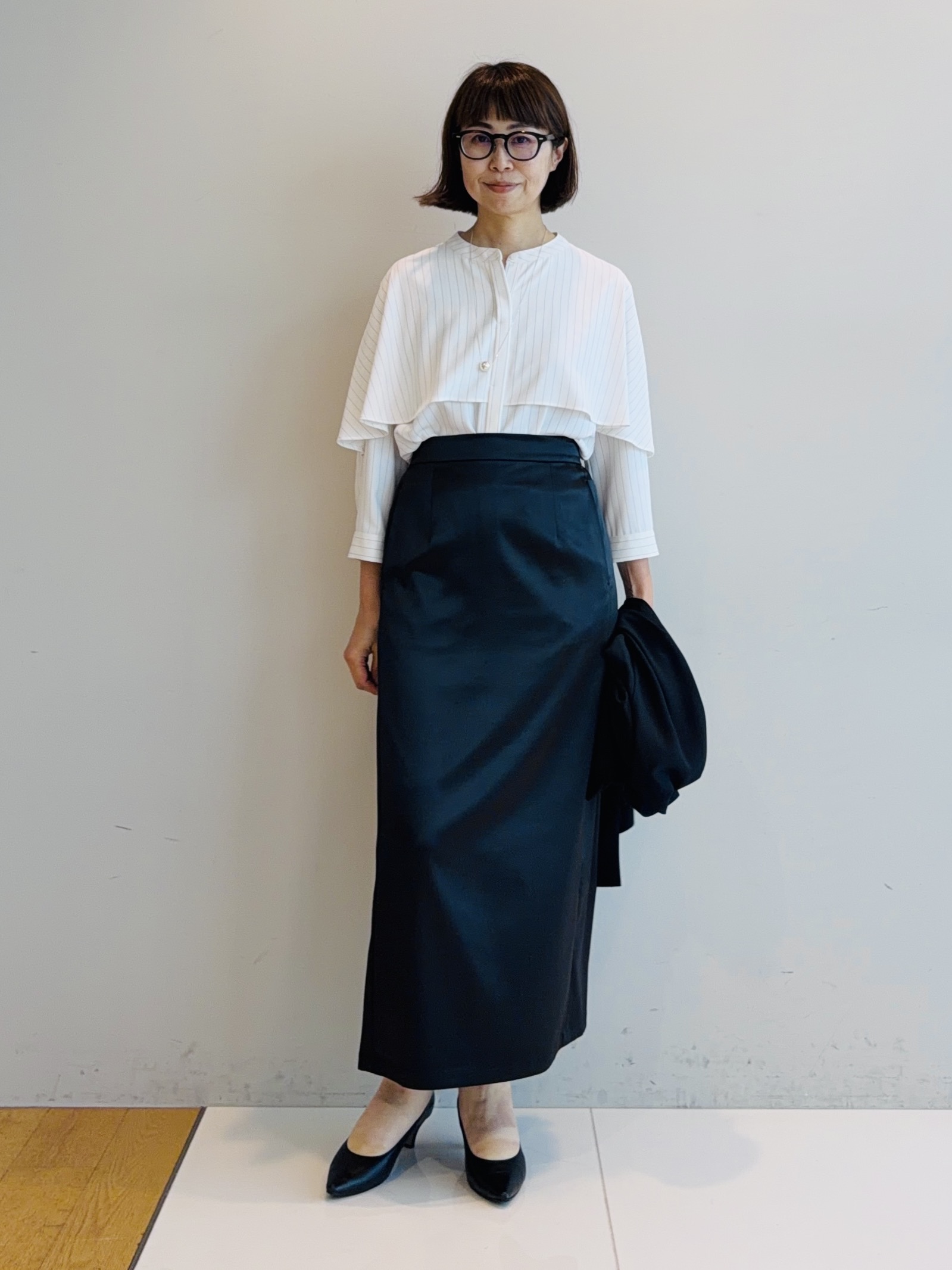murayamaさんの「INDIVI｜【新作登場！着る日傘】 ケープ風ブラウス」を使ったコーディネート