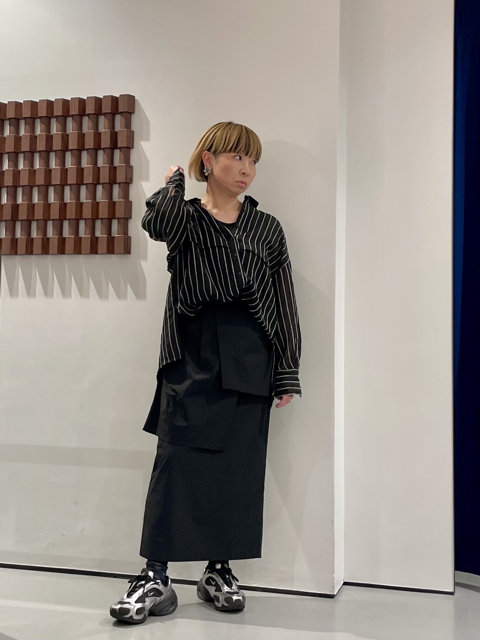 KOUさんの「INDIVI｜シアーストライプ 切替タックシャツ」を使ったコーディネート