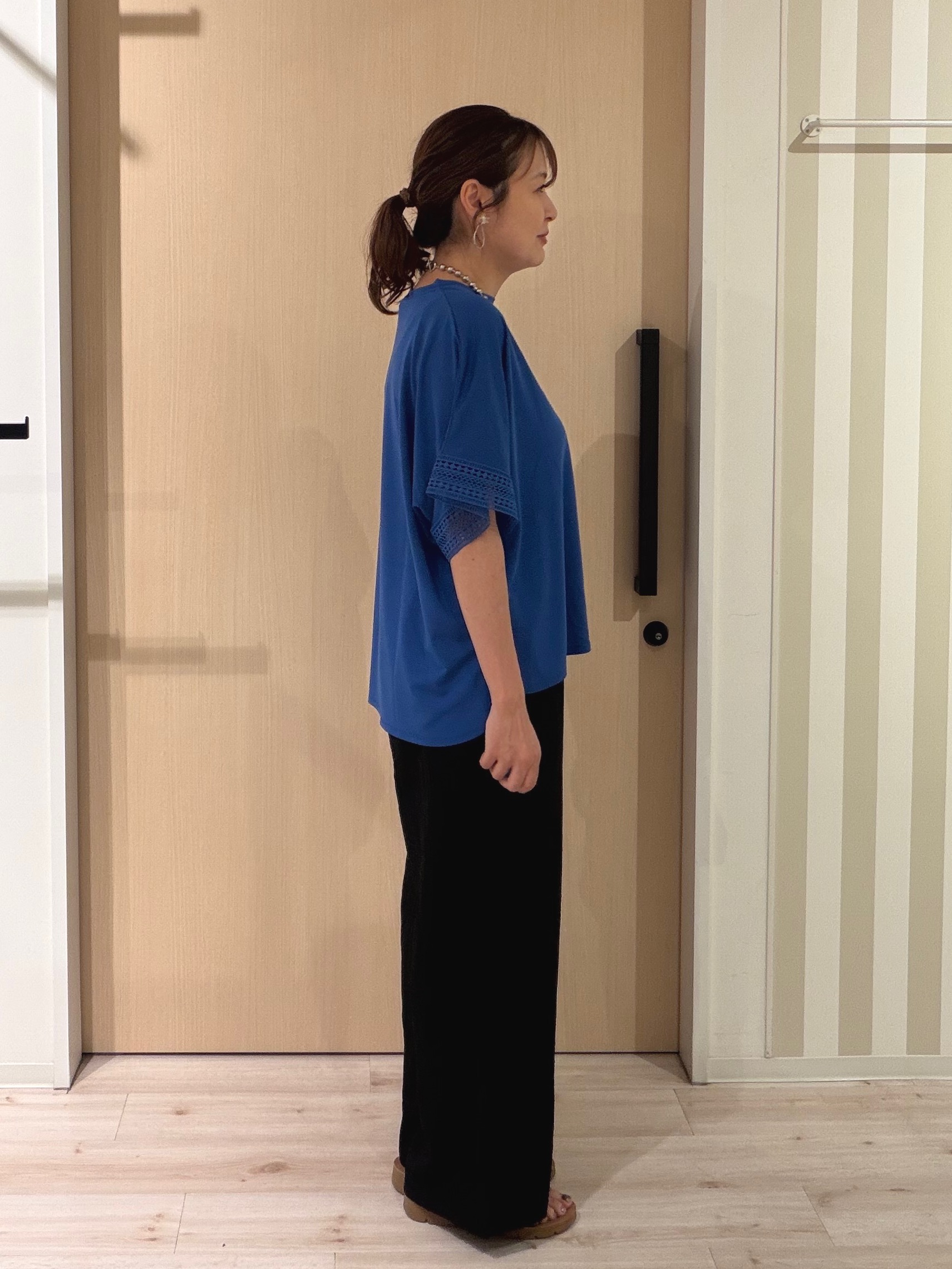 funafunaさんの「SHOO･LA･RUE｜【ひんやり/UV】お袖レースが上品 ゆったりとろみトップス」を使ったコーディネート