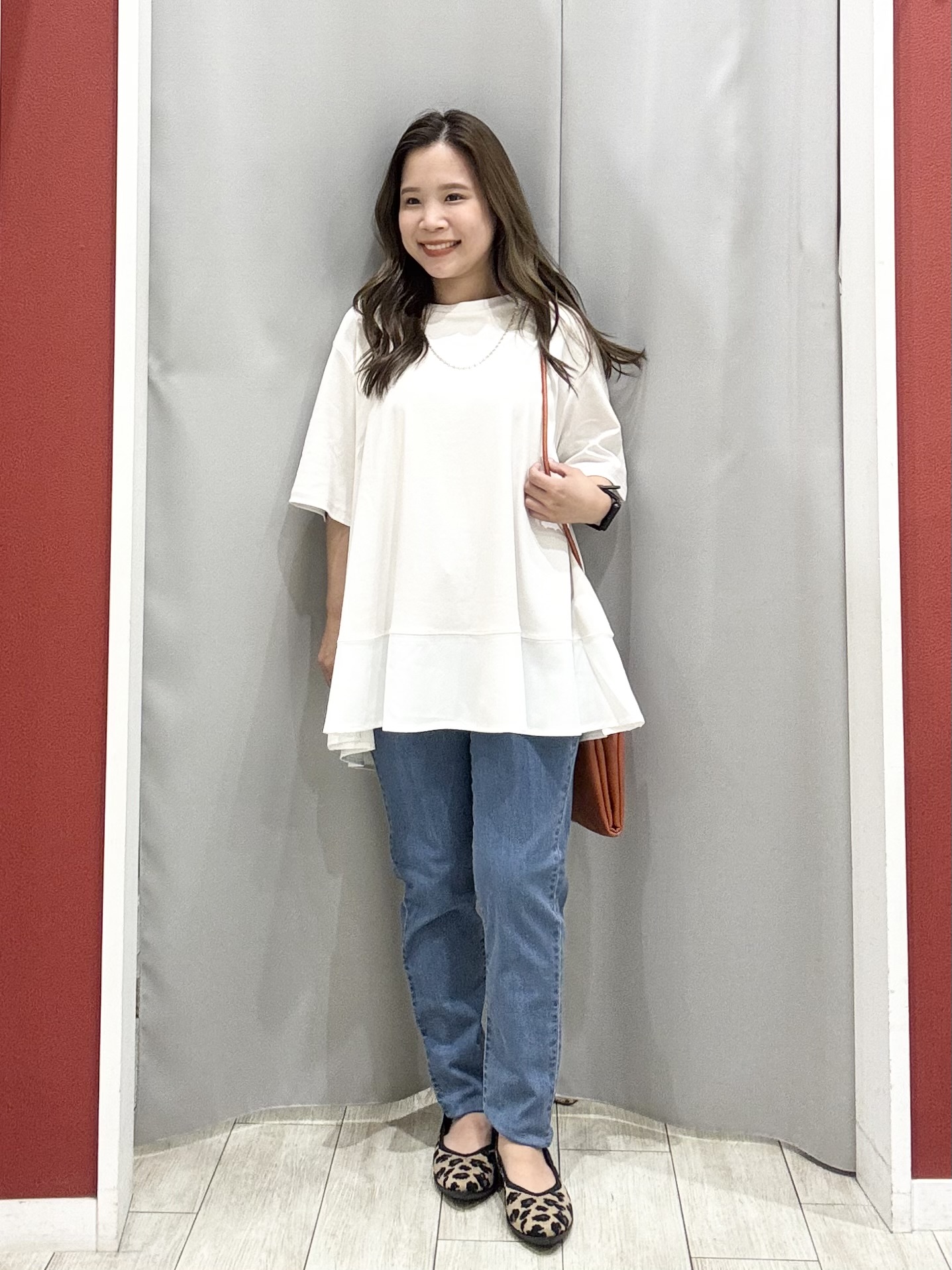 shioさんの「SHOO･LA･RUE｜【洗濯機可/S-LL】配色シフォン襟でサマ見え 上品シアーカーディガン」を使ったコーディネート
