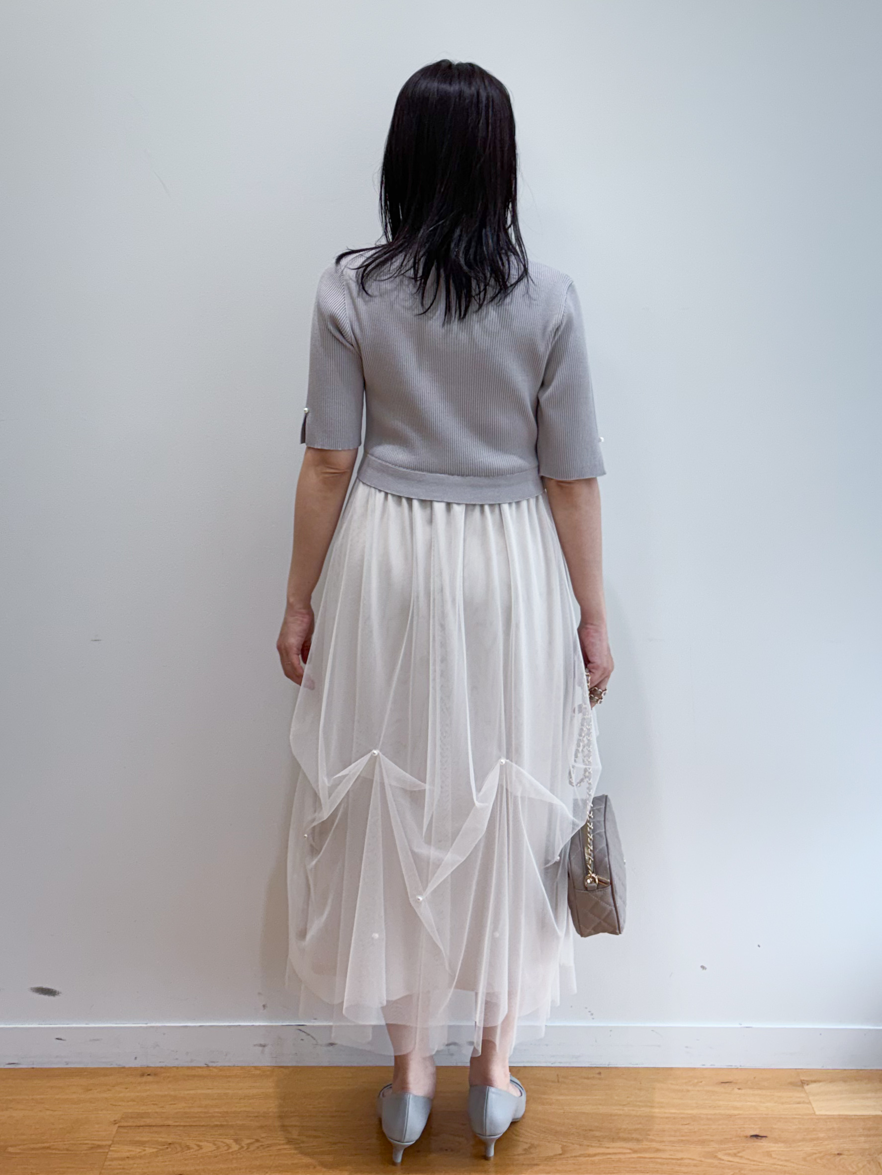 そねなおさんの「index｜チュールパール調ドッキングニットワンピース【洗濯機OK／抗ピル】」を使ったコーディネート