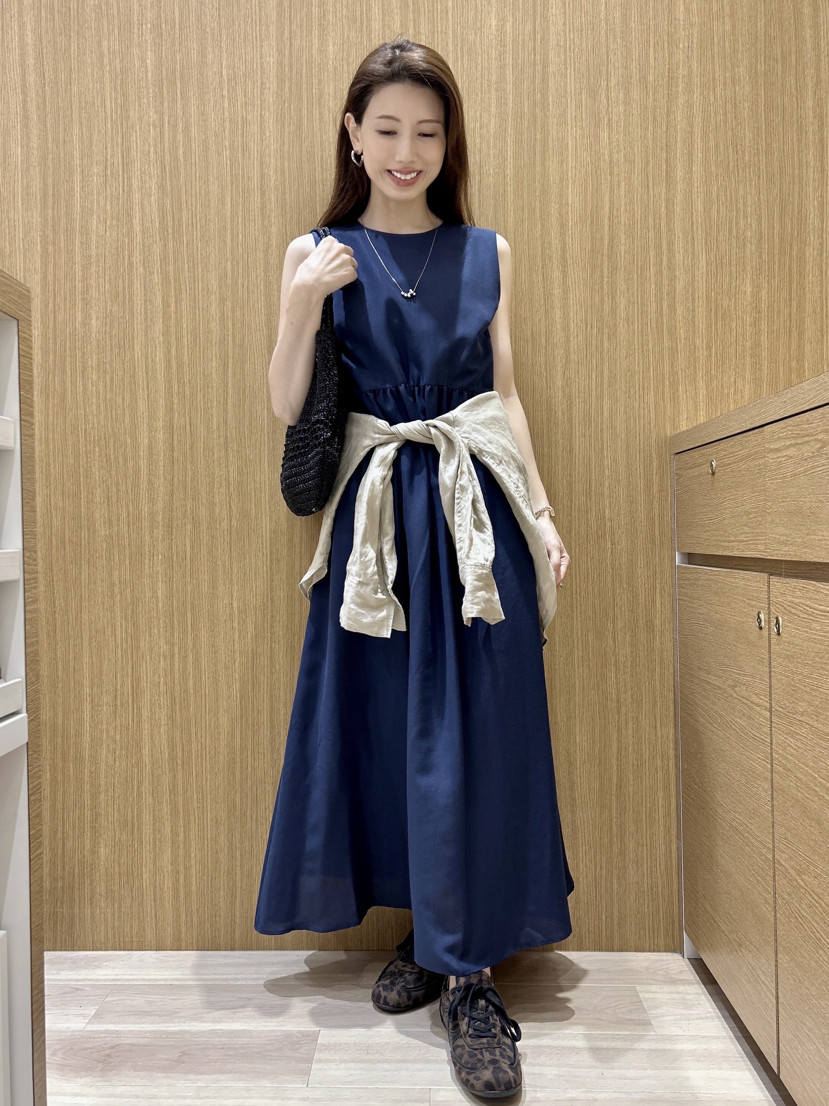 maiさんの「OPAQUE.CLIP｜【接触冷感】麻混シアーノースリーブワンピース《洗濯機OK》」を使ったコーディネート
