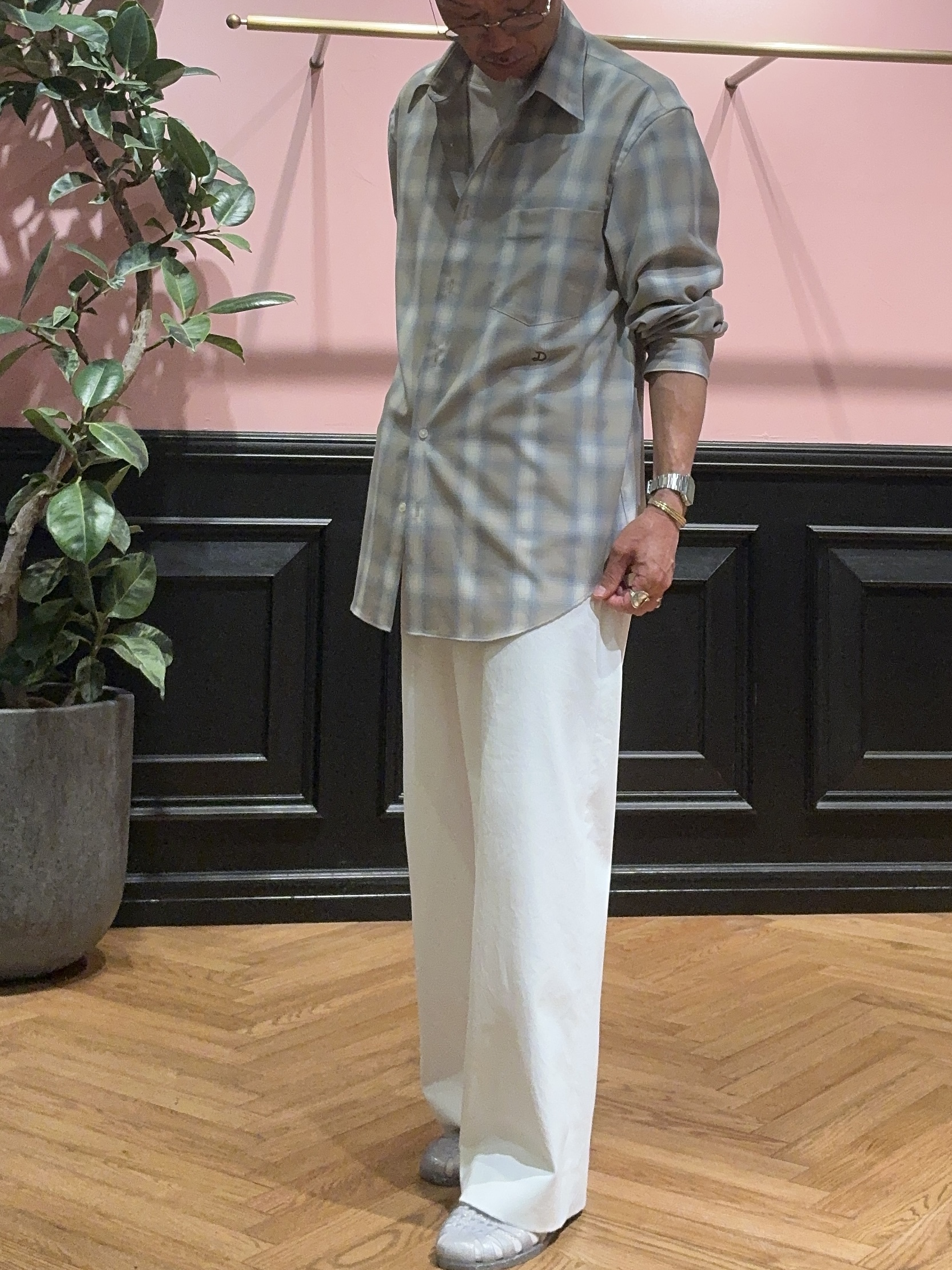 torigoeさんの「DRESSTERIOR｜【接触冷感／UVカット／抗菌防臭／しわ防止】クールデオドラント ロゴTシャツ」を使ったコーディネート