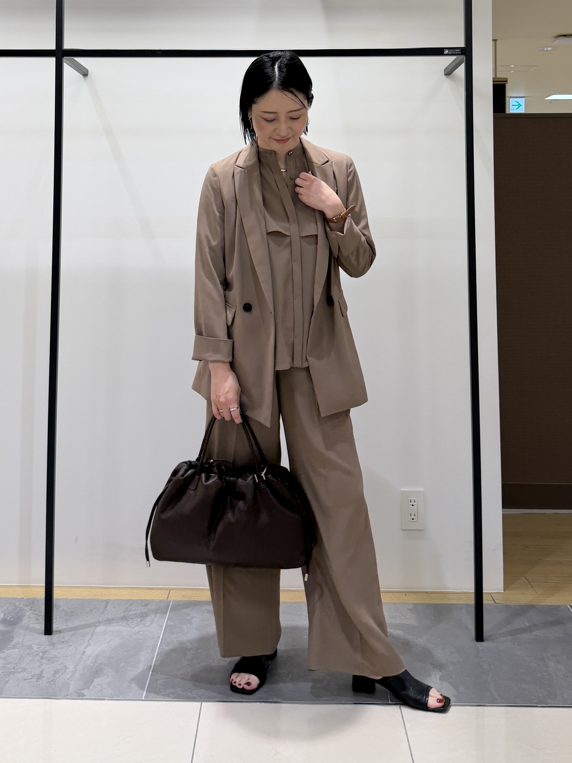 shihoさんの「INDIVI｜【新作登場！着る日傘】 ダブルジャケット」を使ったコーディネート