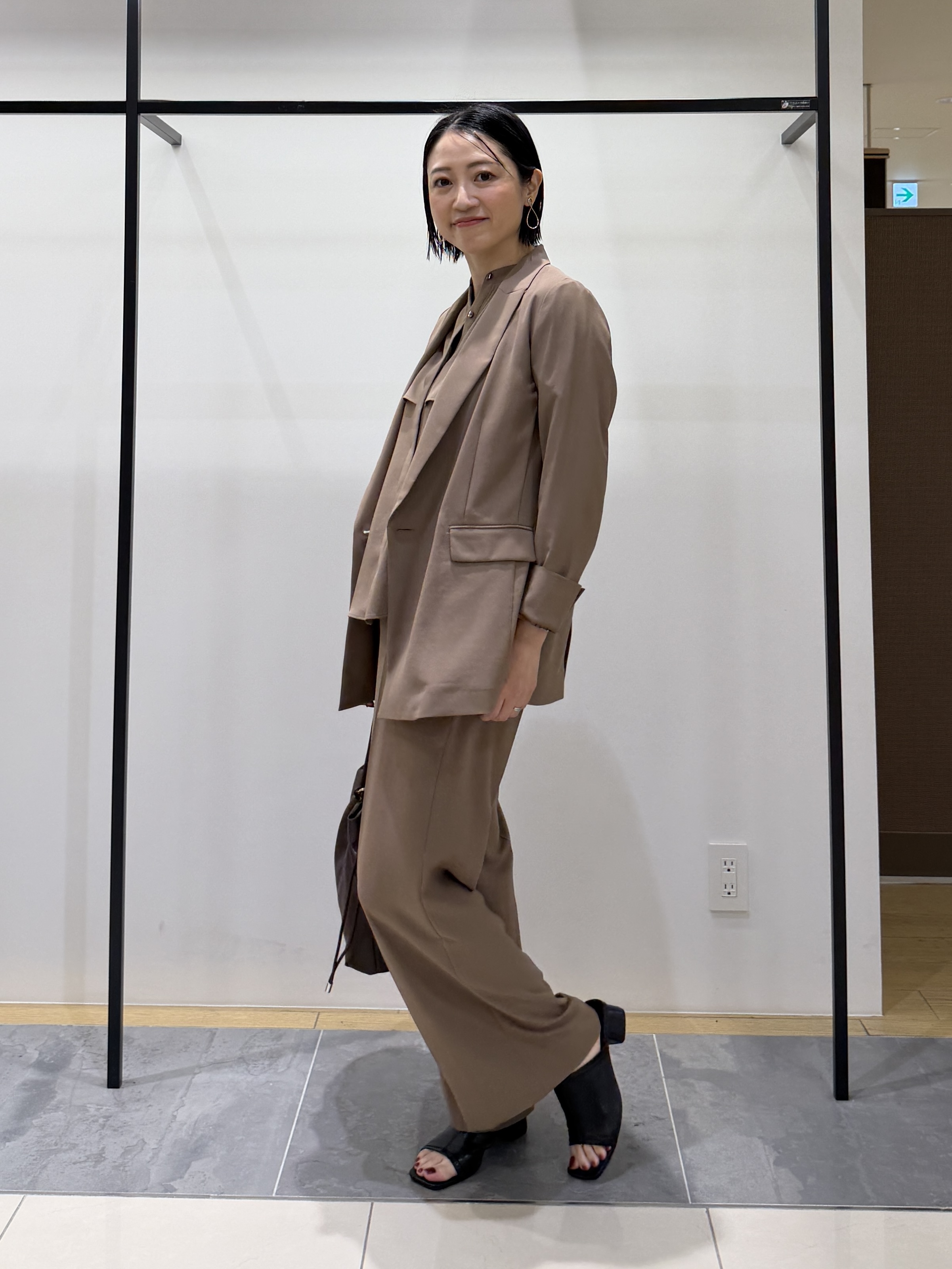 shihoさんの「INDIVI｜【新作登場！着る日傘】 ダブルジャケット」を使ったコーディネート