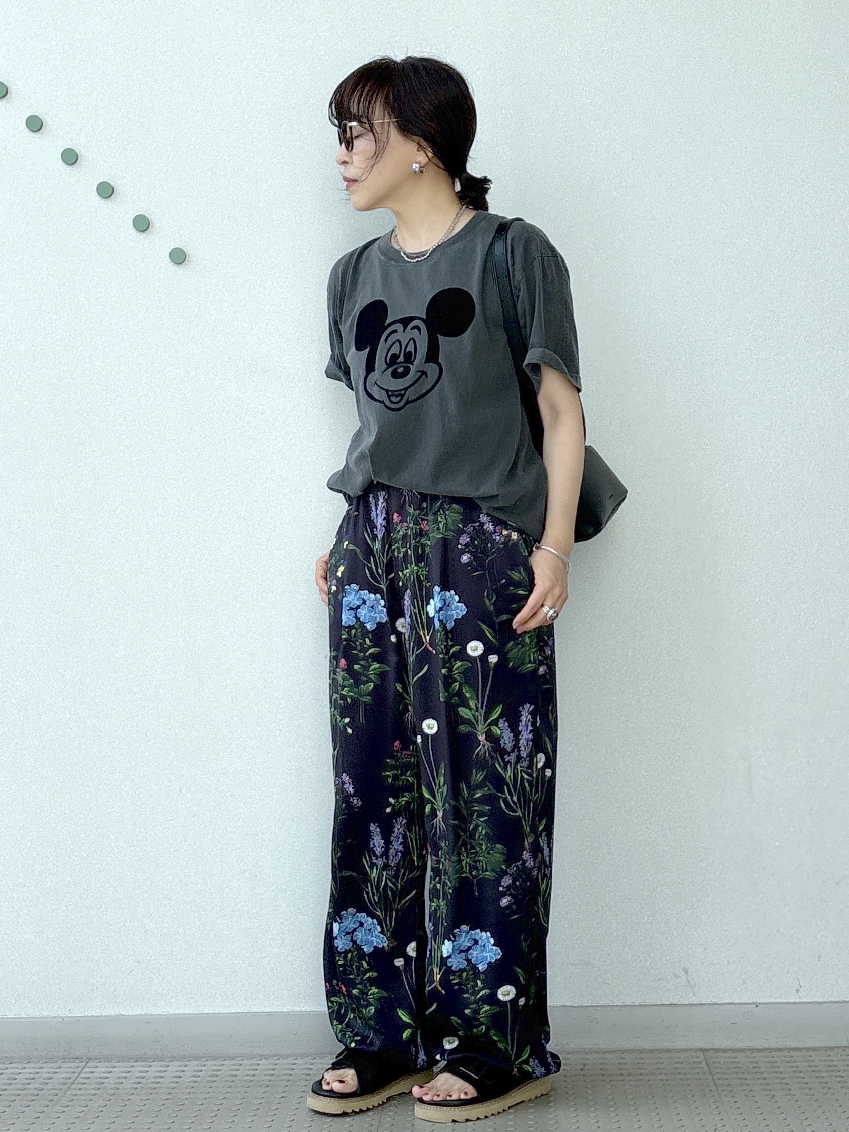 kawamuraさんの「DRESSTERIOR｜GOOD ROCK SPEED（グッドロックスピード）【別注】ミッキーTシャツ」を使ったコーディネート