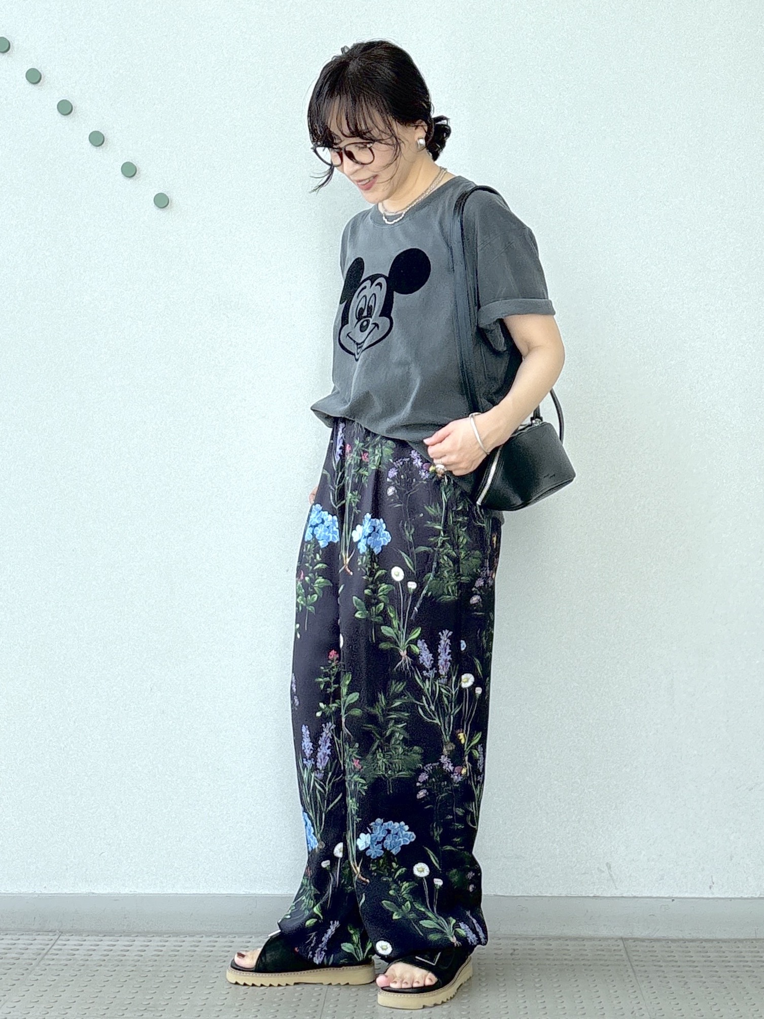 kawamuraさんの「DRESSTERIOR｜GOOD ROCK SPEED（グッドロックスピード）【別注】ミッキーTシャツ」を使ったコーディネート