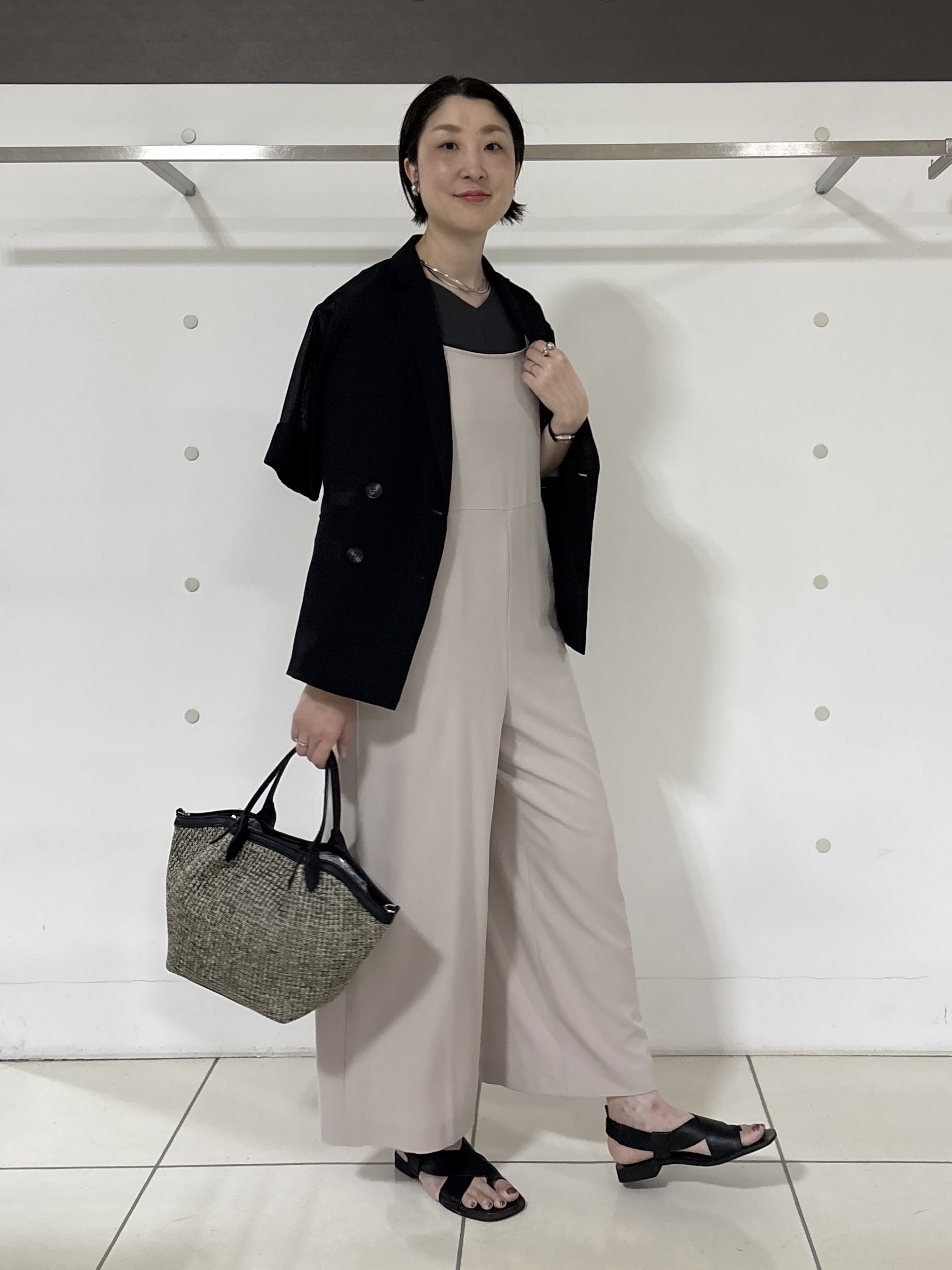 yuriさんの「INDIVI｜【着る日傘】ドルマントップス」を使ったコーディネート