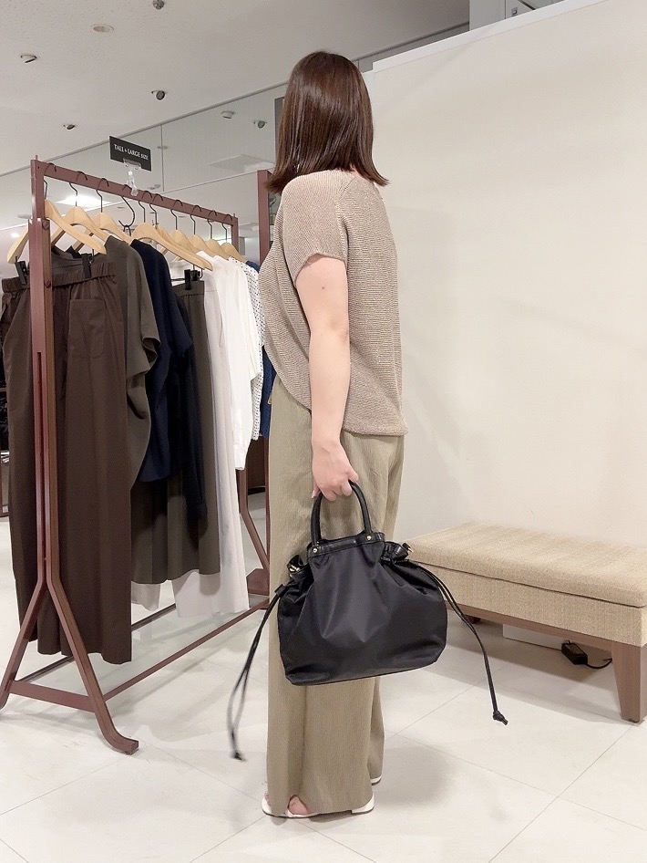 YUIさんの「UNTITLED｜2WAYドロストトート」を使ったコーディネート