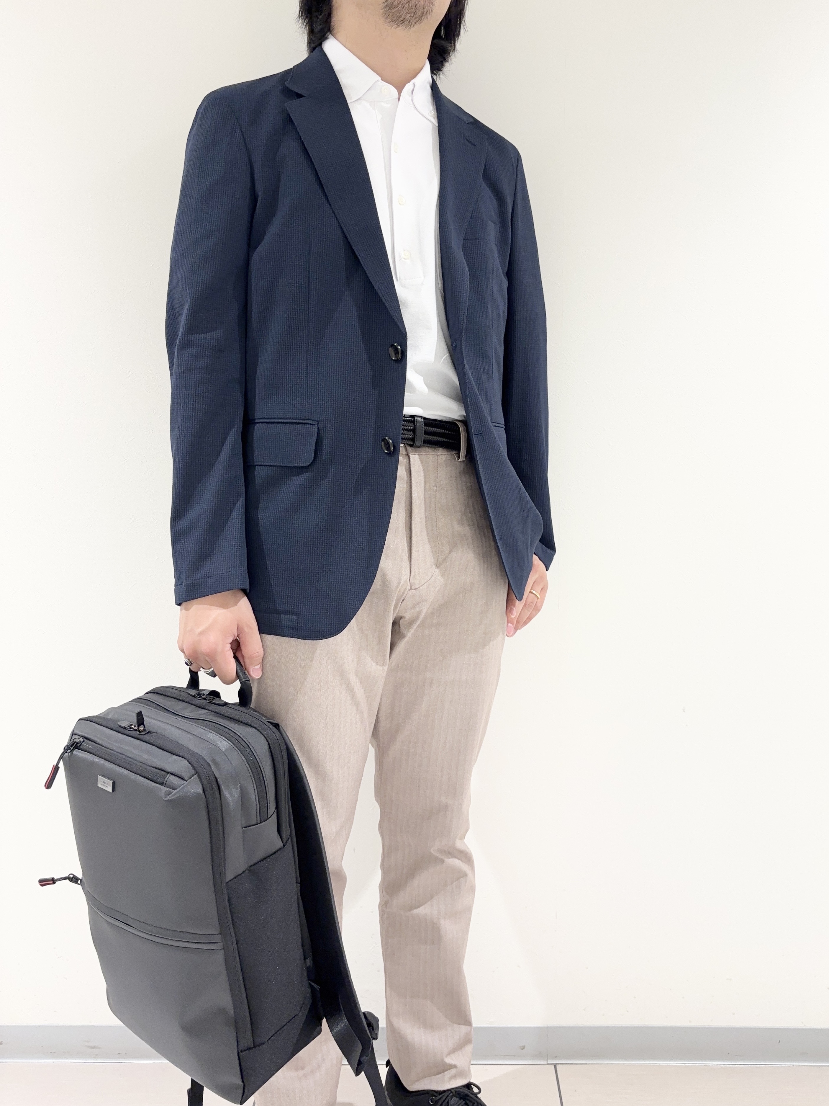 及川さんの「TAKEO KIKUCHI｜【Begin5月号掲載/通気性】トリコットサッカー ジャケット」を使ったコーディネート