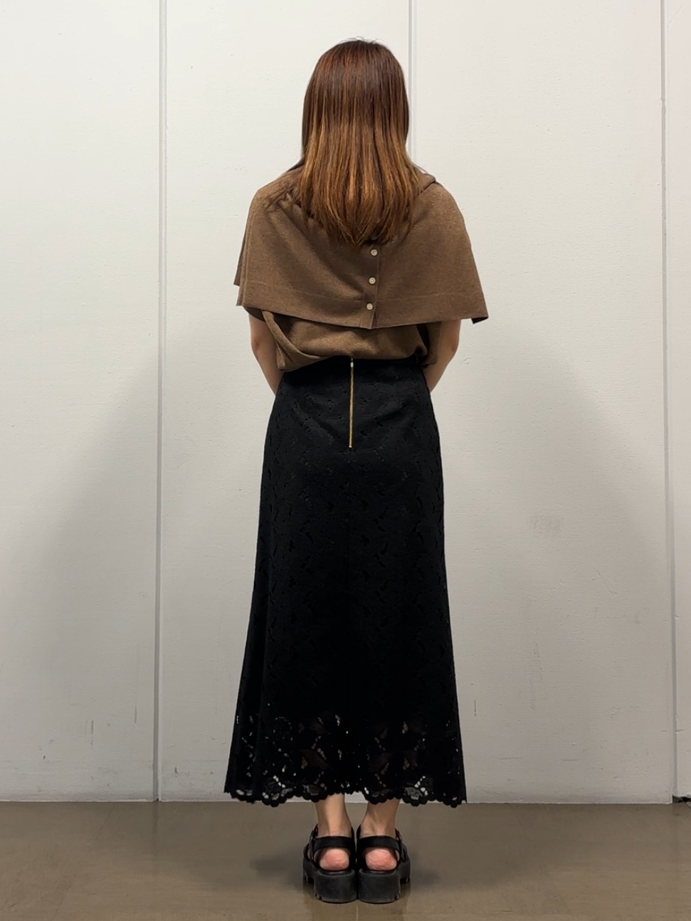 SaKiさんの「UNTITLED｜【アンサンブル可/品のある透け感】Tシャツ風ニットトップス」を使ったコーディネート
