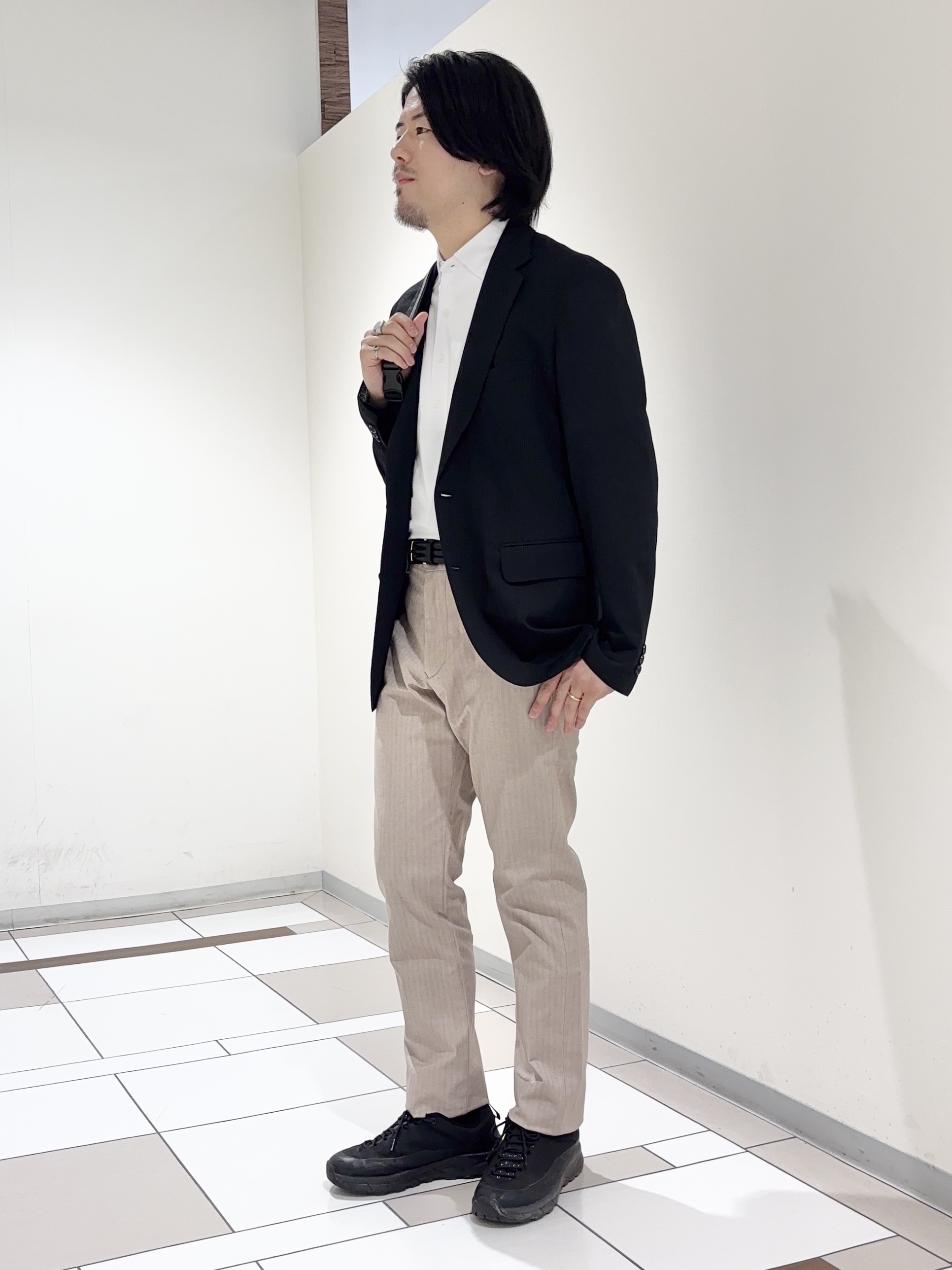 及川さんの「TAKEO KIKUCHI｜【Begin5月号掲載/通気性】トリコットサッカー ジャケット」を使ったコーディネート