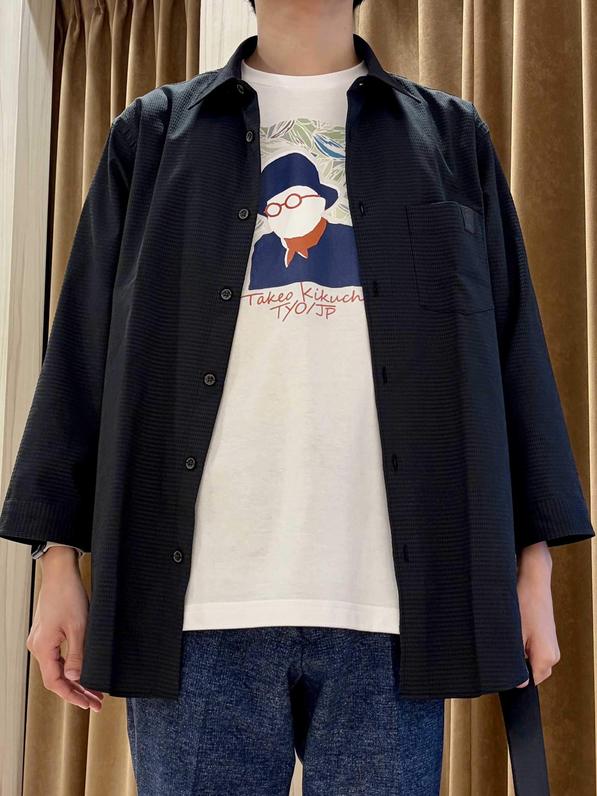 阿部智春さんの「TAKEO KIKUCHI｜【日本製】JFP DotAir（R）サッカー7分袖シャツ」を使ったコーディネート