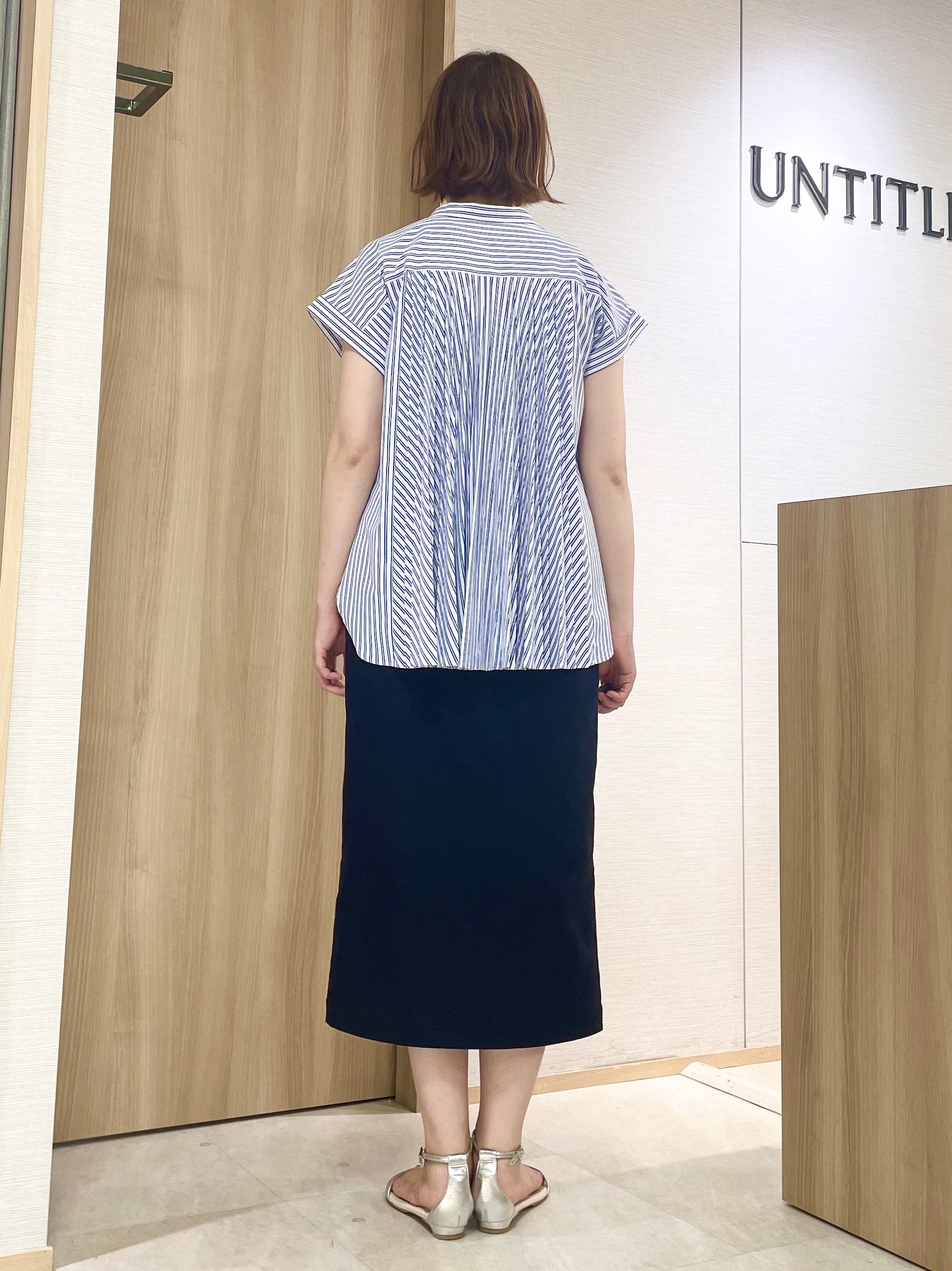 aliceさんの「UNTITLED｜【吸水速乾/接触冷感】バックプリーツデザインブラウス」を使ったコーディネート