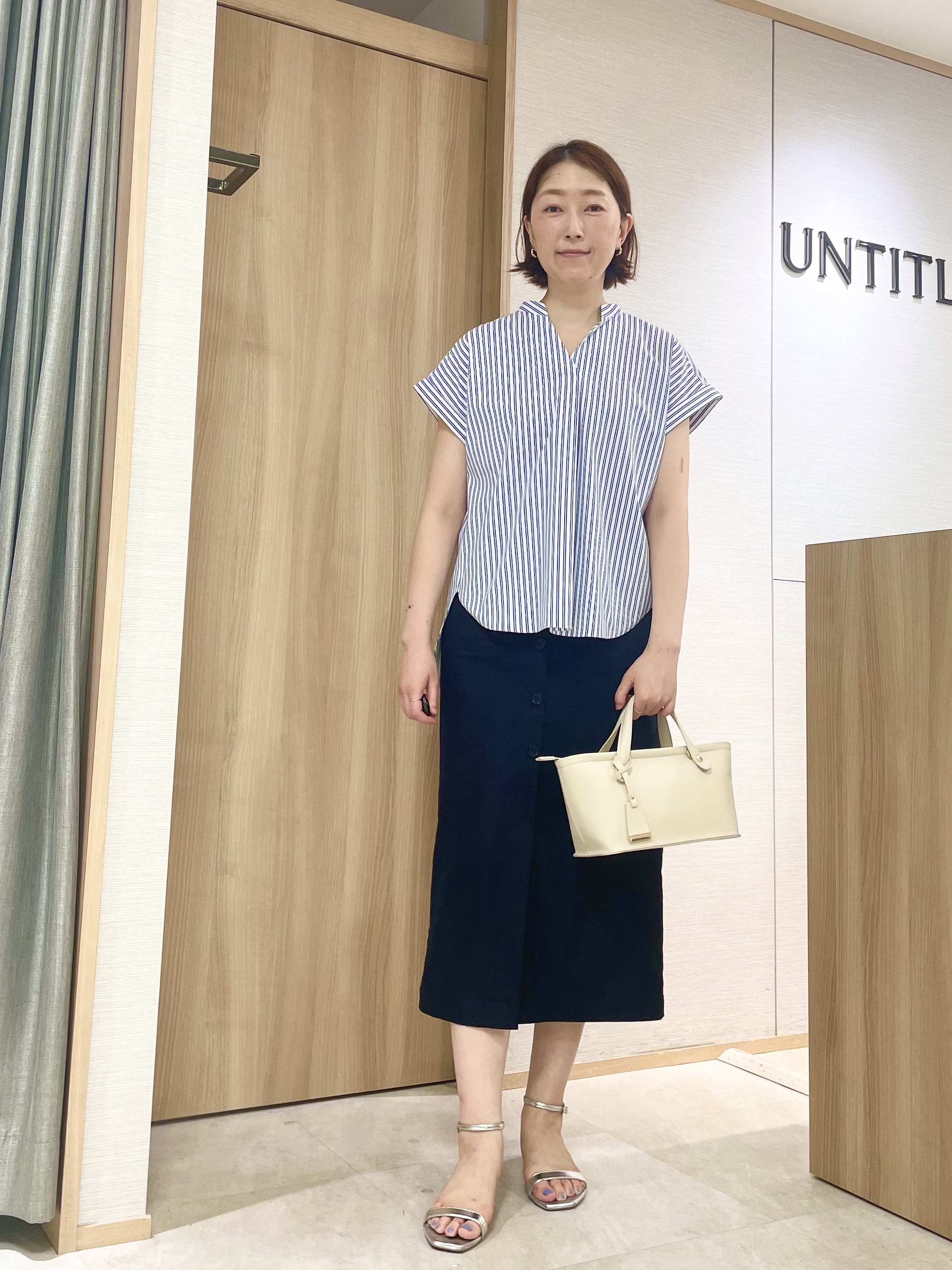 aliceさんの「UNTITLED｜【吸水速乾/接触冷感】バックプリーツデザインブラウス」を使ったコーディネート