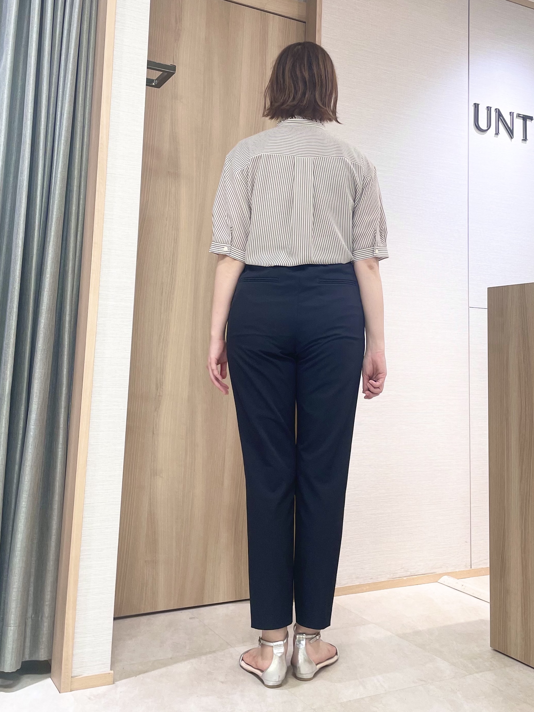 aliceさんの「UNTITLED｜【接触冷感/通気性/洗える】スタンドカラーフリルブラウス」を使ったコーディネート