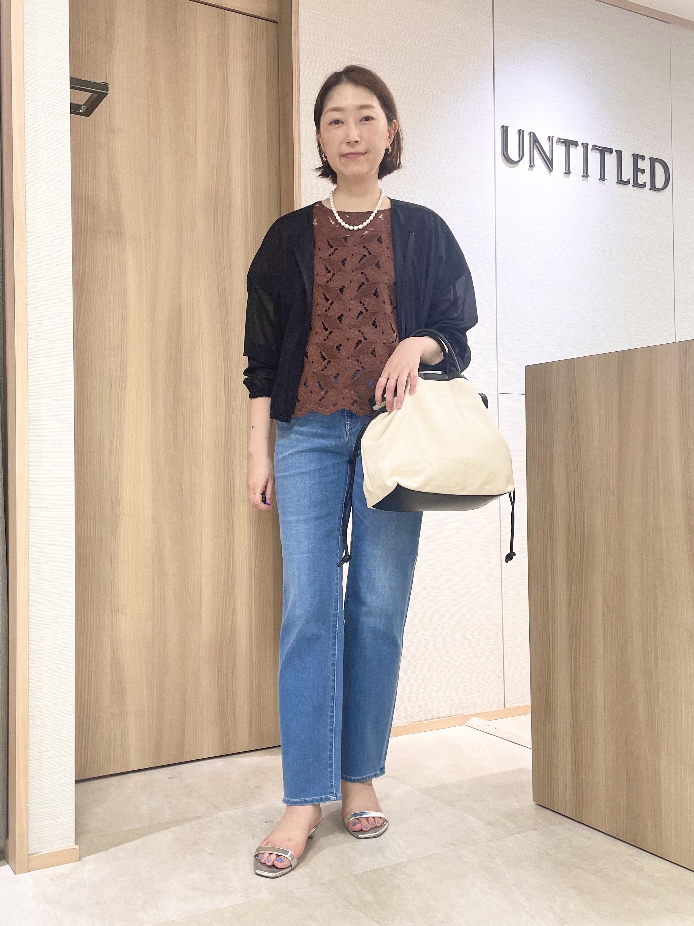 aliceさんの「UNTITLED｜【セットアップ可/品のある透け感】リーフレースブラウス」を使ったコーディネート