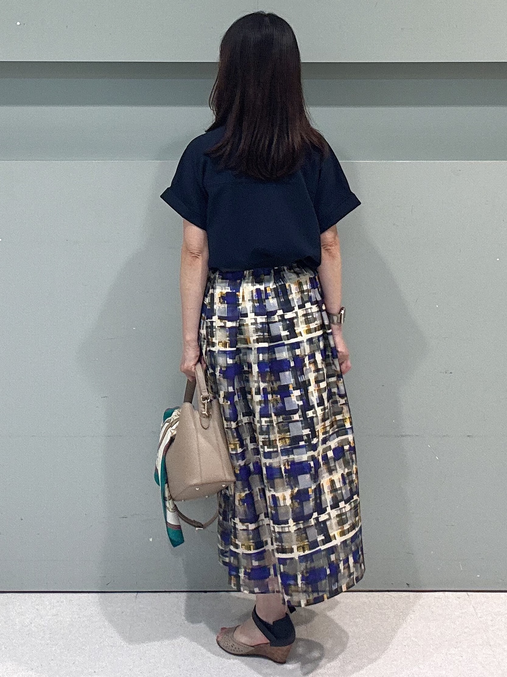 makiさんの「UNTITLED｜【セットアップ可/通気性/UVカット】エアリークールブラウス」を使ったコーディネート