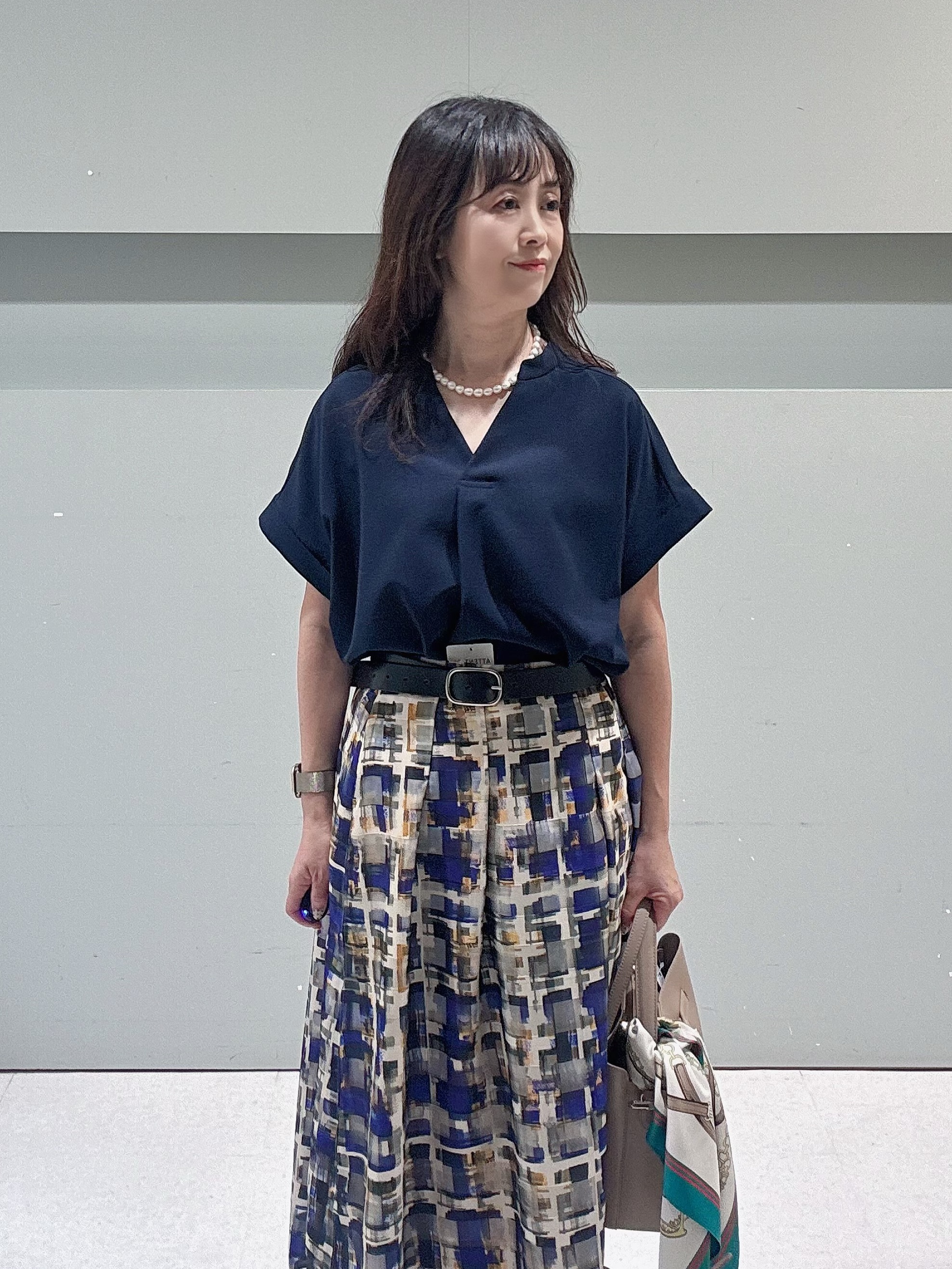 makiさんの「UNTITLED｜【セットアップ可/通気性/UVカット】エアリークールブラウス」を使ったコーディネート