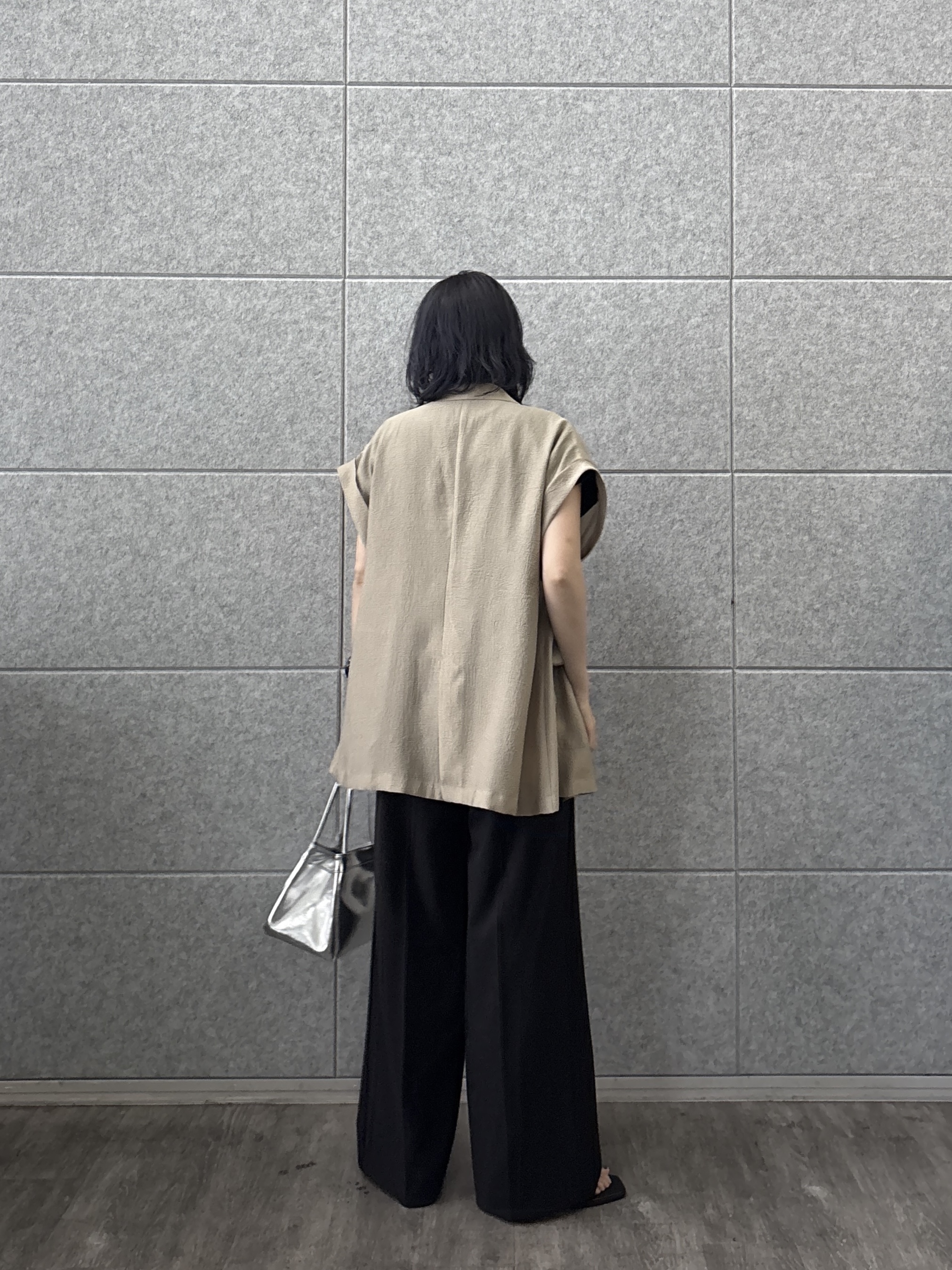 kotakiさんの「INDIVI｜ワッシャーシアー半袖ダブルジャケット」を使ったコーディネート