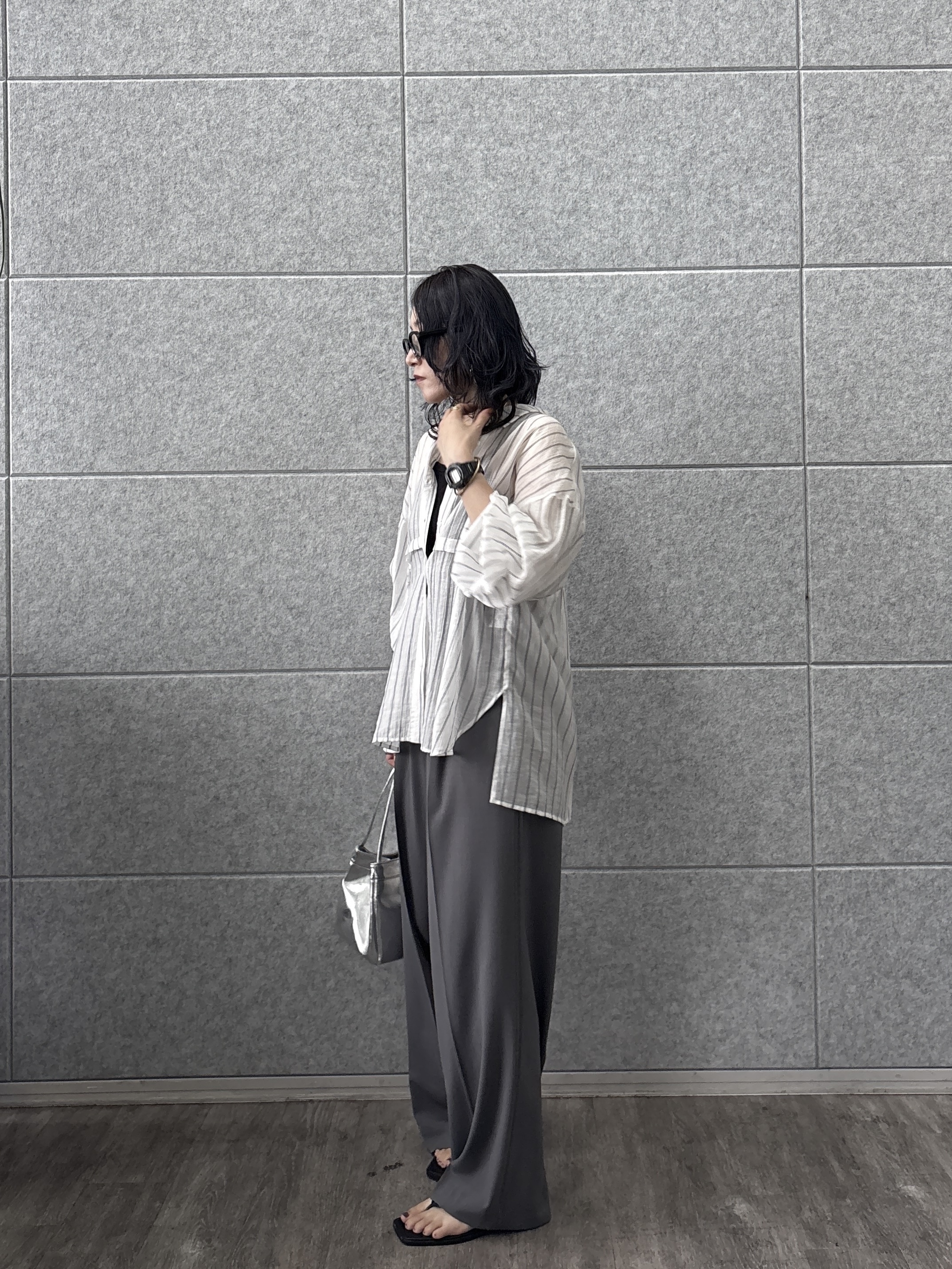 kotakiさんの「INDIVI｜シアーストライプ 切替タックシャツ」を使ったコーディネート