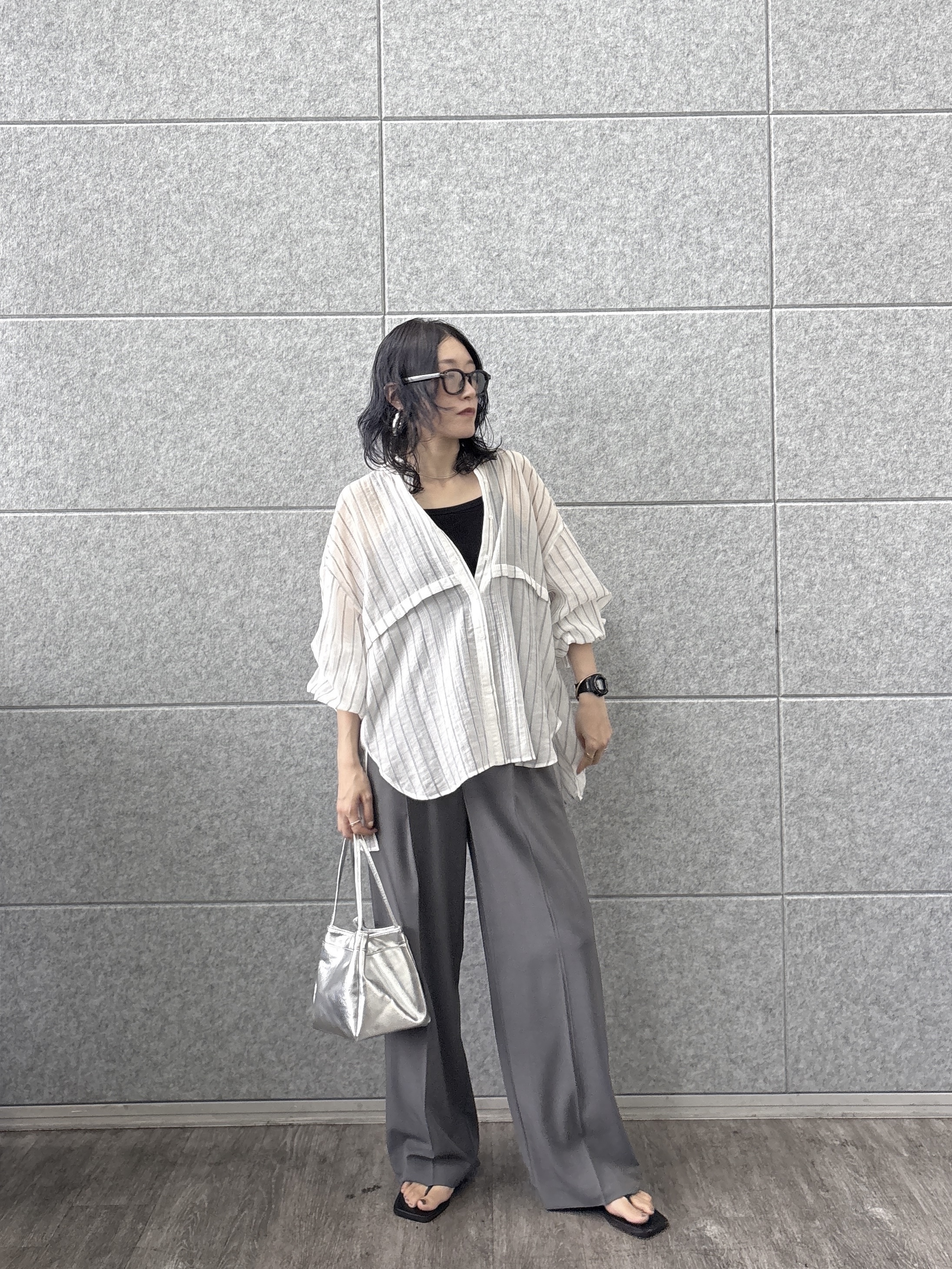 kotakiさんの「INDIVI｜シアーストライプ 切替タックシャツ」を使ったコーディネート