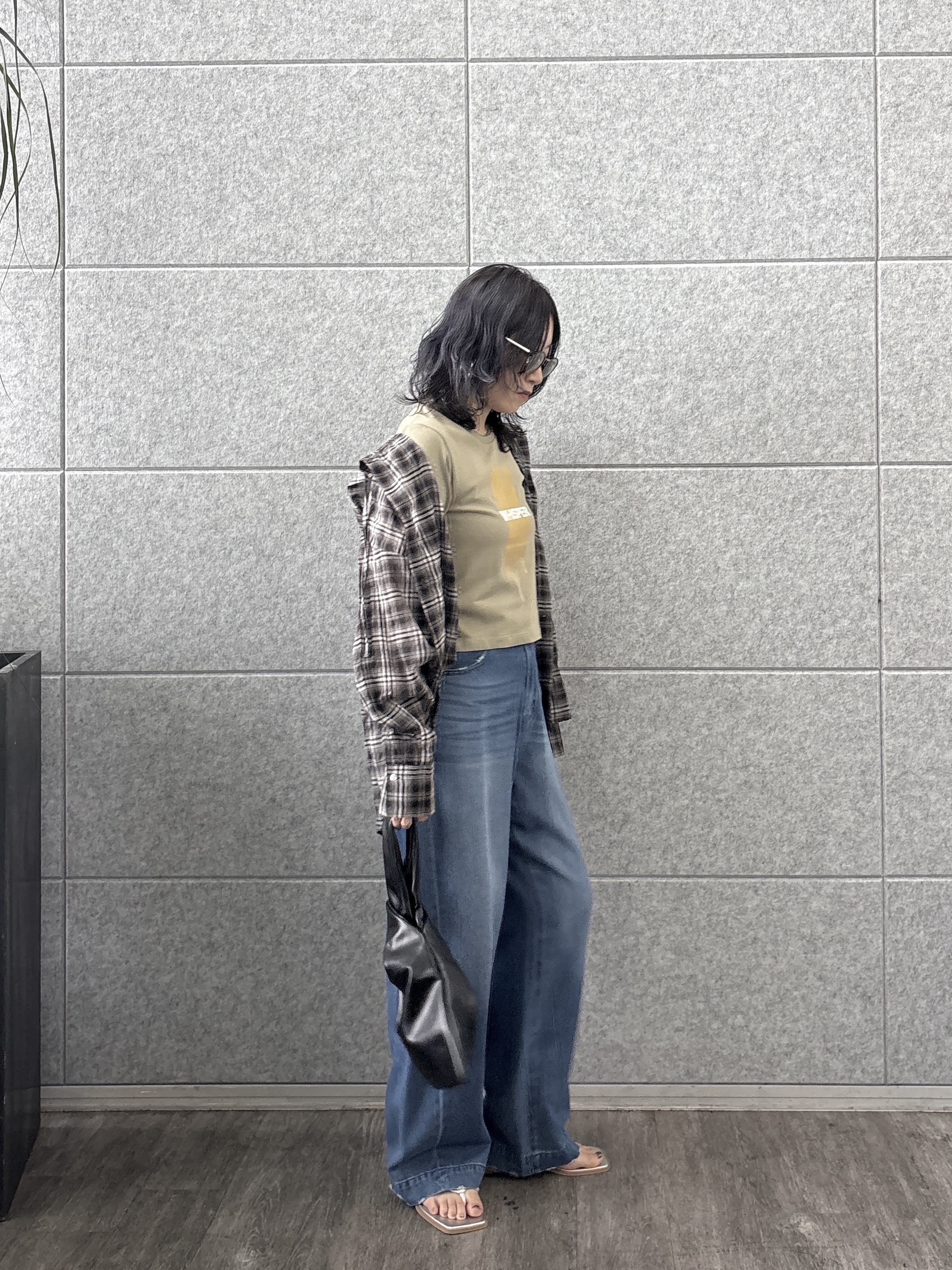 kotakiさんの「INDIVI｜フード付 シアーチェックシャツ」を使ったコーディネート