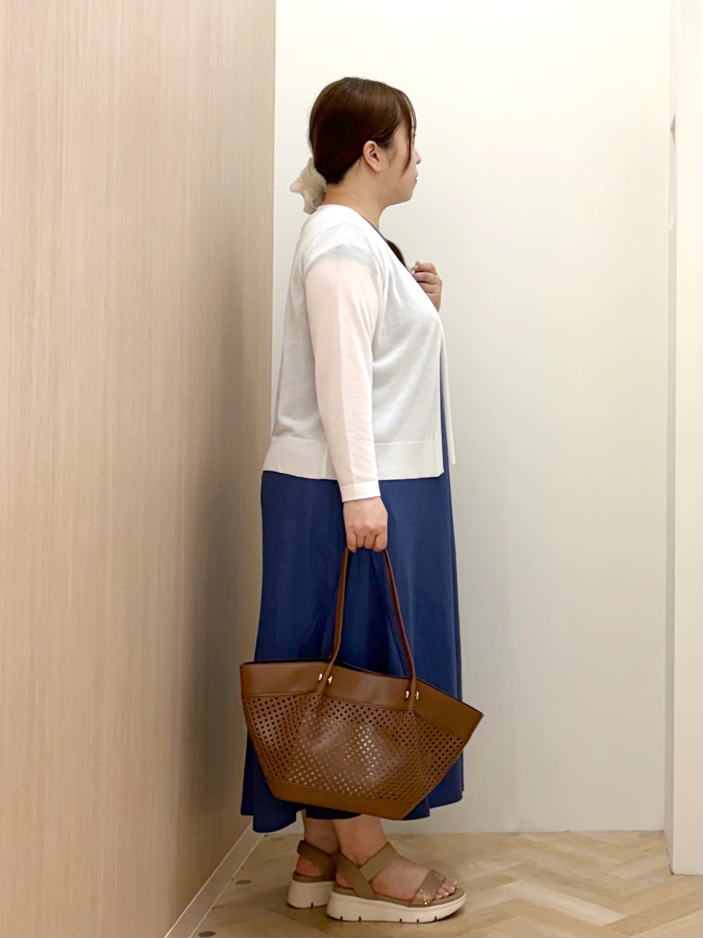 akariさんの「grove｜高評価！【接触冷感／UVカットetc】ベーシックショートカーディガン」を使ったコーディネート