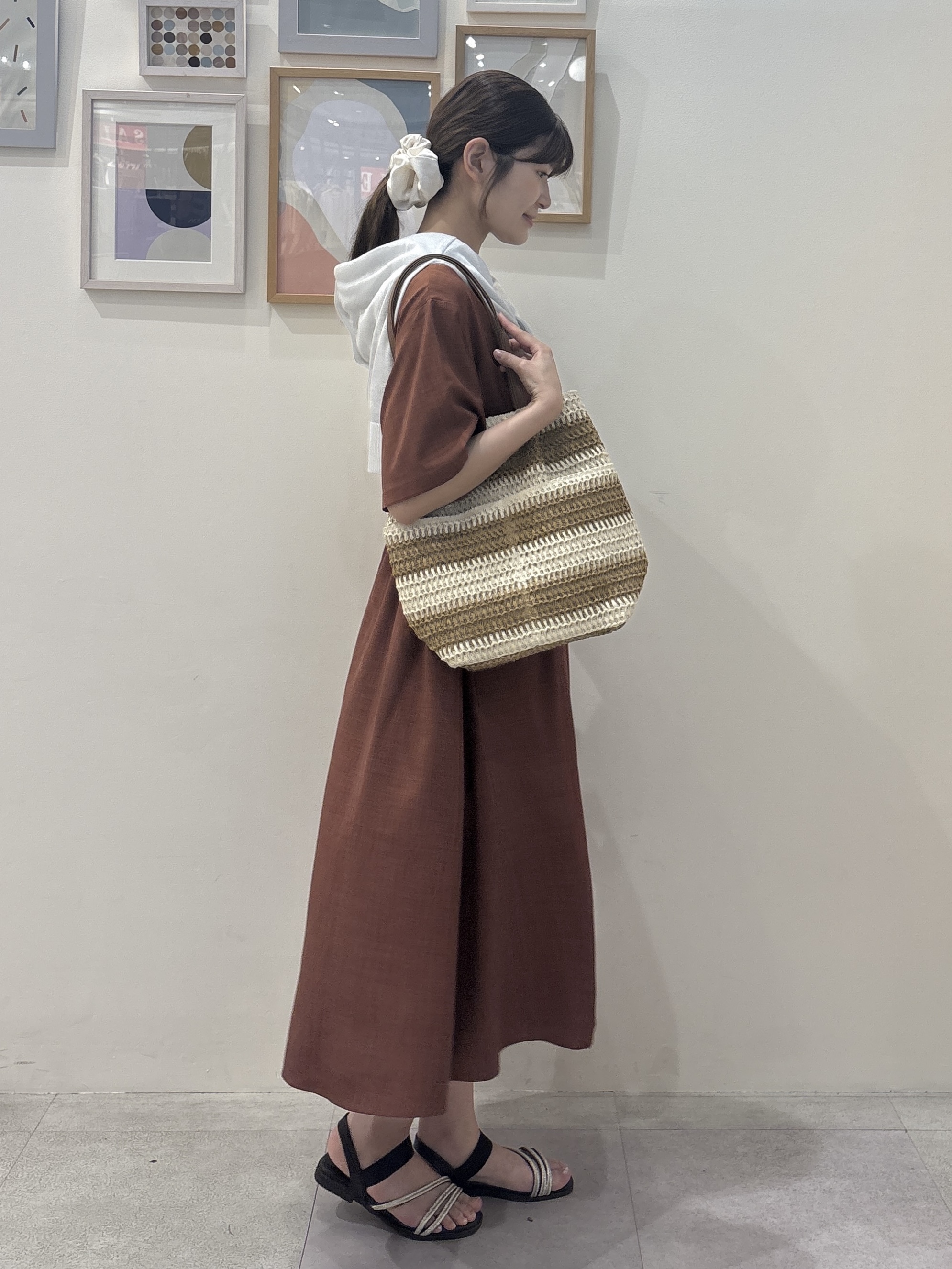 Rikaさんの「SHOO･LA･RUE｜【さらり快適/洗濯機可/S-LL】シアーラメカーディガン」を使ったコーディネート