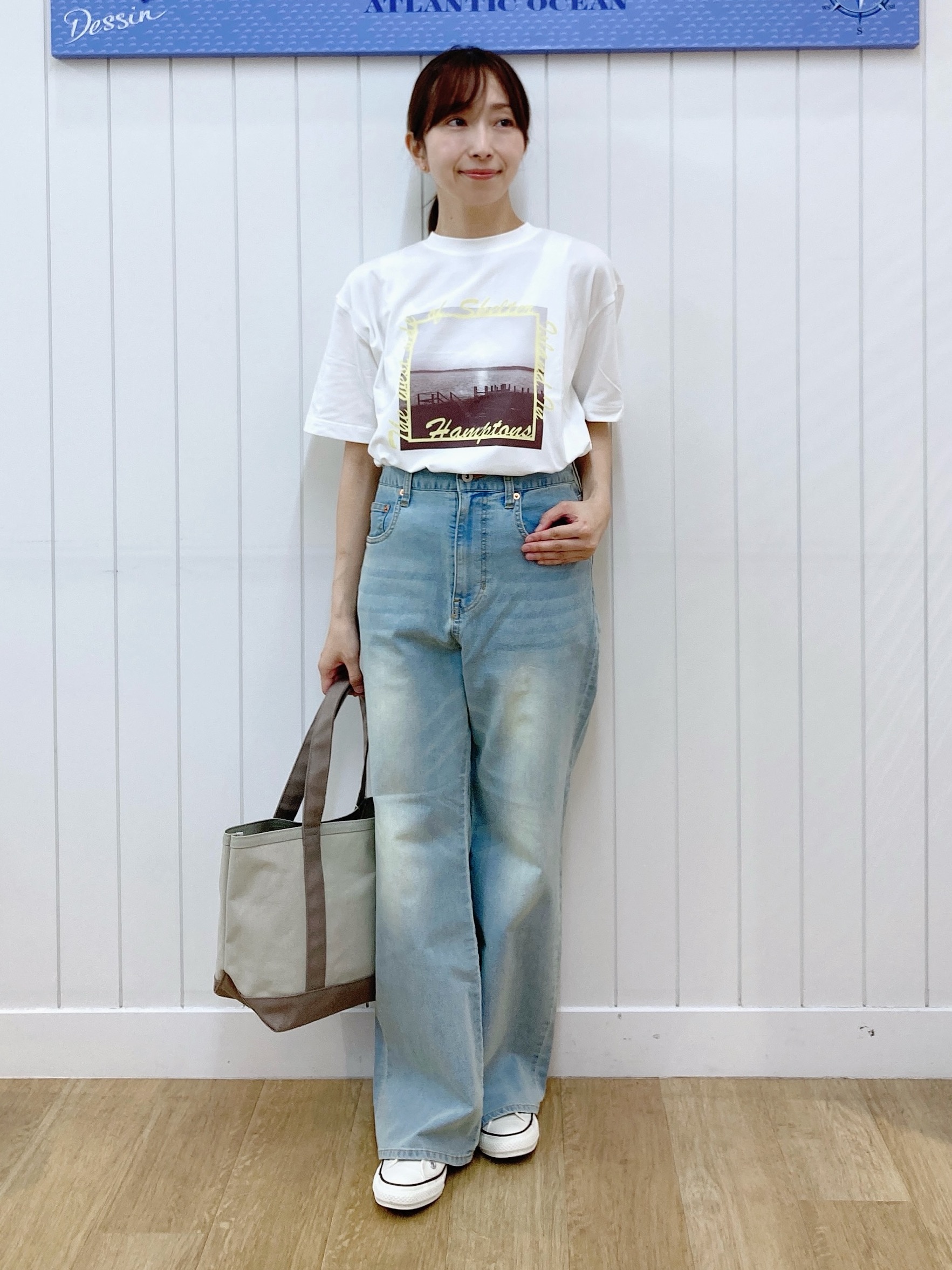 yoshiさんの「Dessin｜グラフィックデザイン Tシャツ」を使ったコーディネート