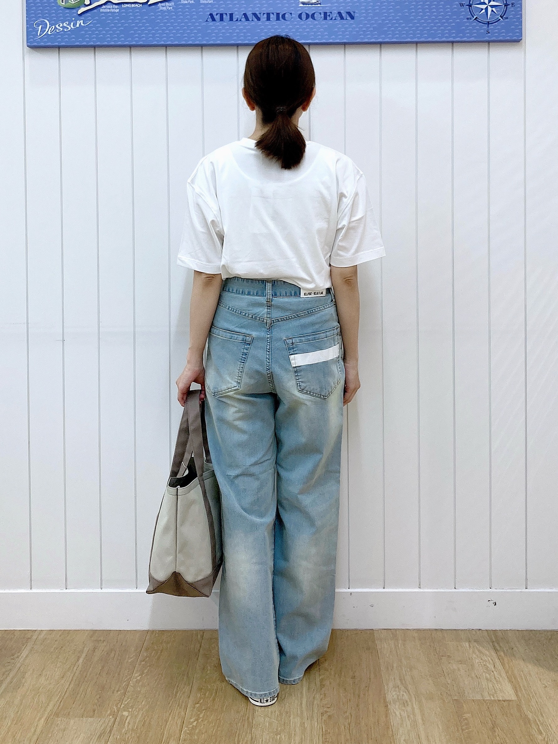 yoshiさんの「Dessin｜グラフィックデザイン Tシャツ」を使ったコーディネート