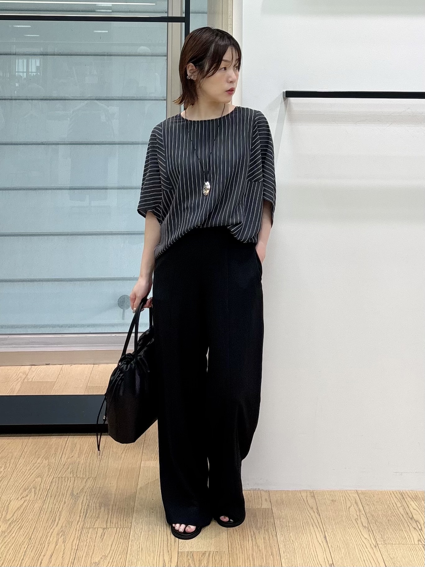 asamiさんの「INDIVI｜【UVケア／接触冷感】ジョーゼットドルマンブラウス」を使ったコーディネート