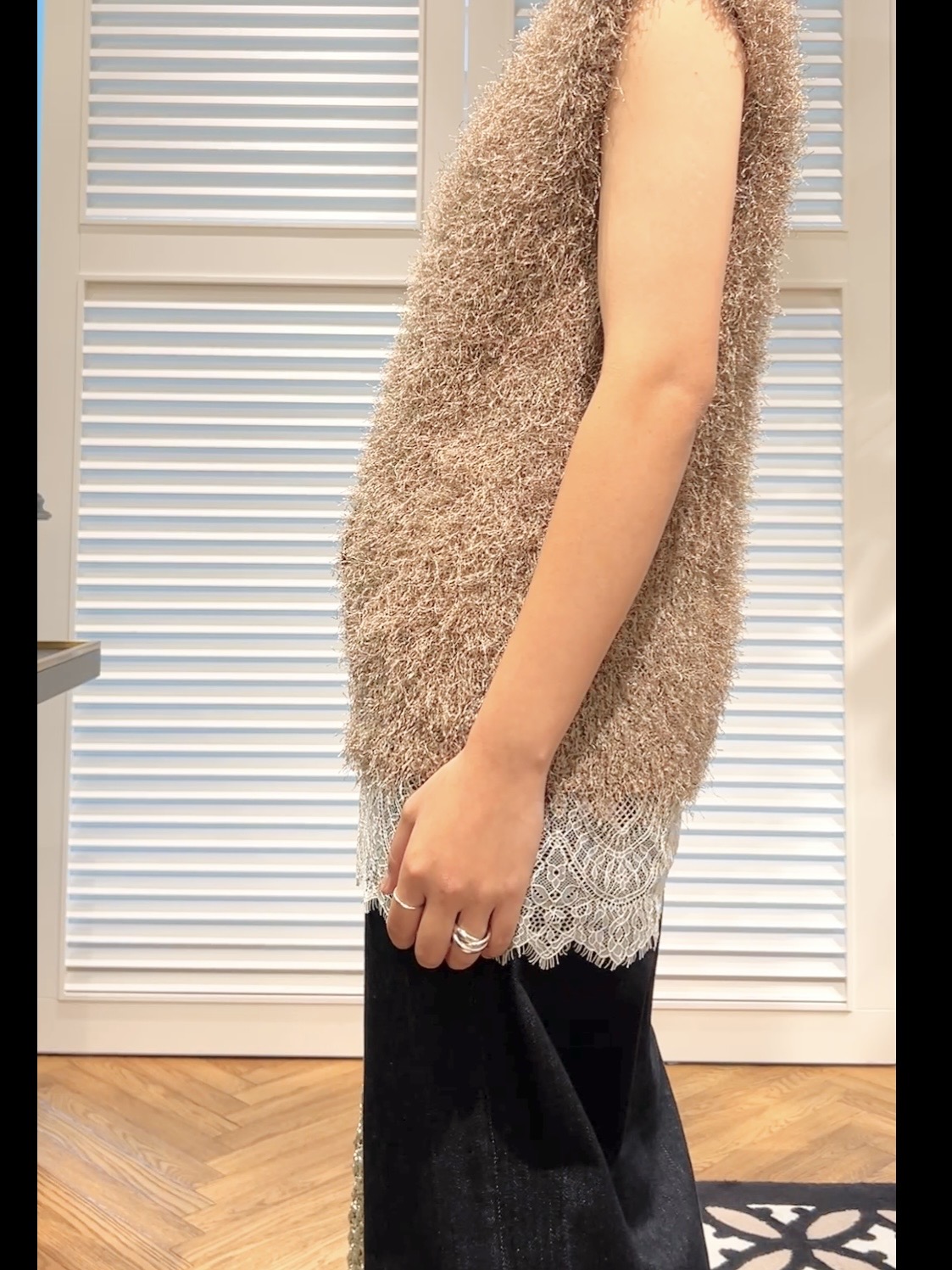 OCHIAIさんの「DRESSTERIOR｜フェザーヤーン2WAYニットプルオーバ」を使ったコーディネート