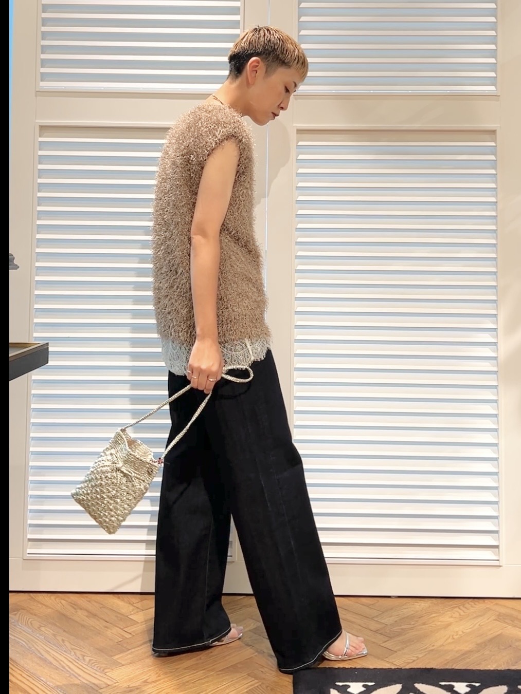 OCHIAIさんの「DRESSTERIOR｜フェザーヤーン2WAYニットプルオーバ」を使ったコーディネート