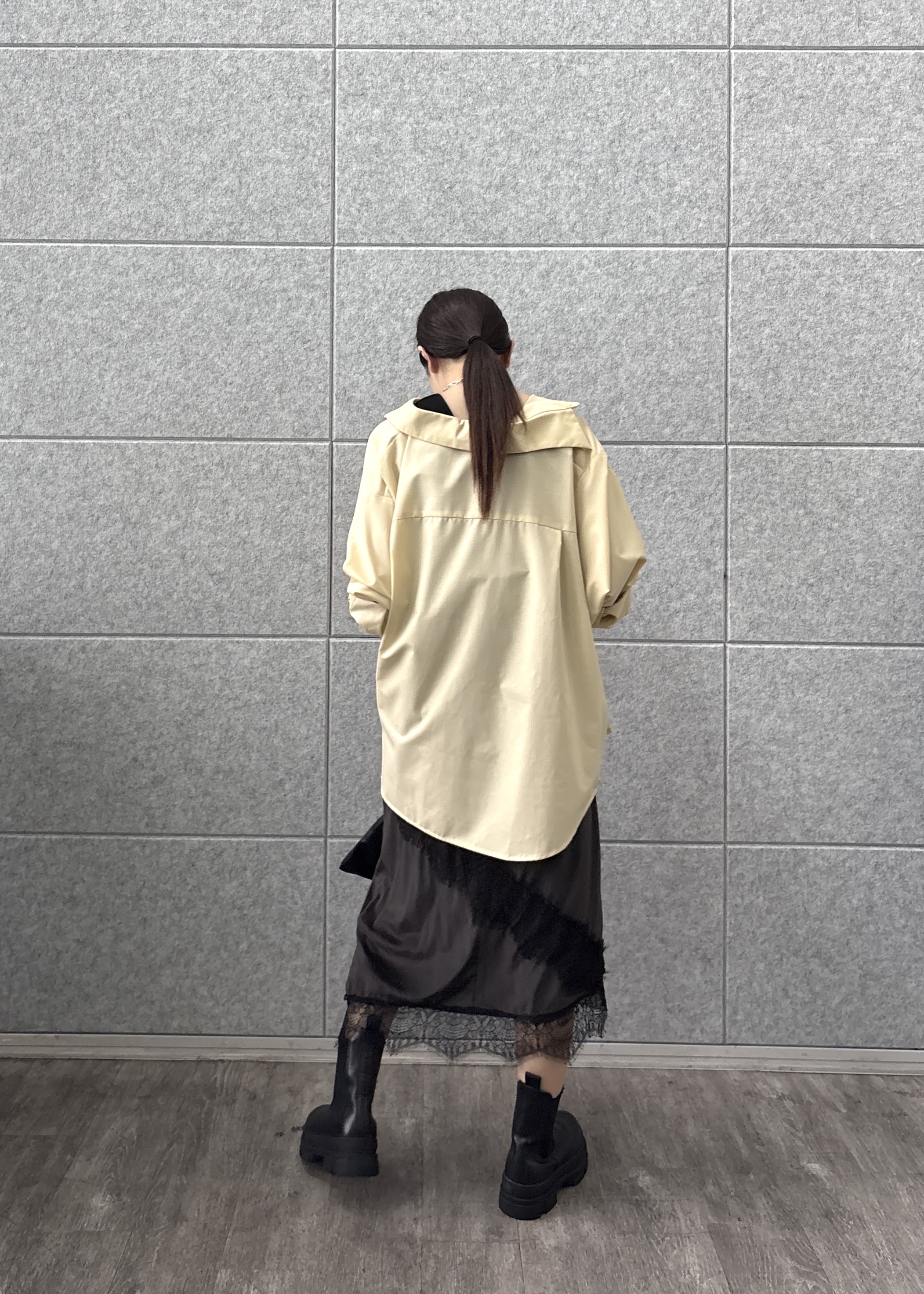 Renoさんの「INDIVI｜レース切替ベロアロングキャミ」を使ったコーディネート