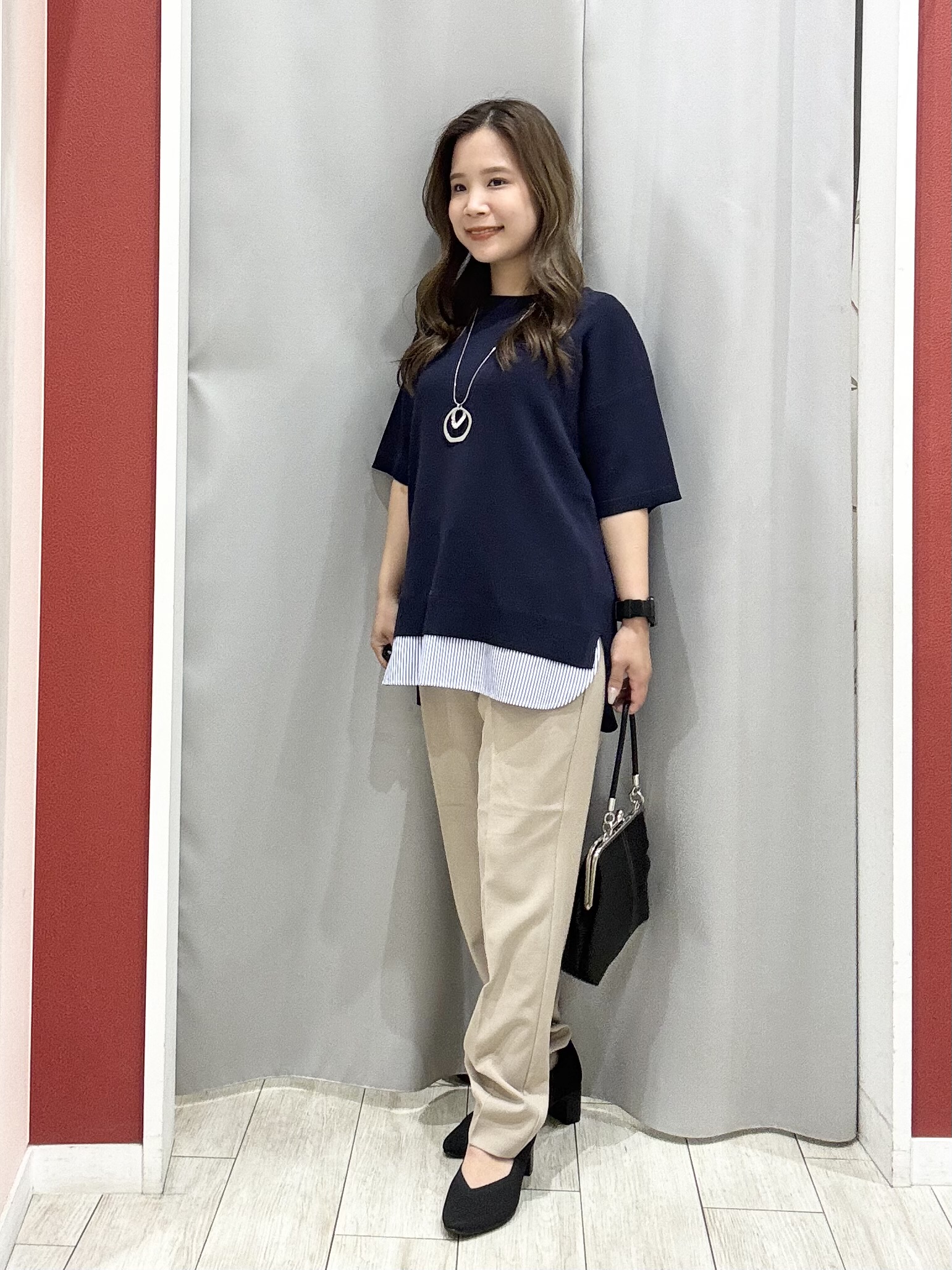 shioさんの「SHOO･LA･RUE｜【ひんやり/UV/洗濯機可/S-LL】毛玉になりにくい シャツレイヤード風 半袖ニット」を使ったコーディネート