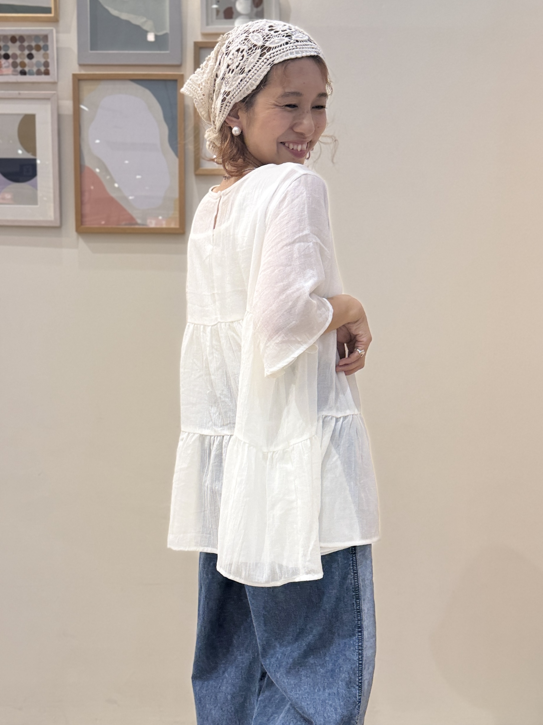 たけぴさんの「SHOO･LA･RUE｜ワッシャーティアードブラウス」を使ったコーディネート