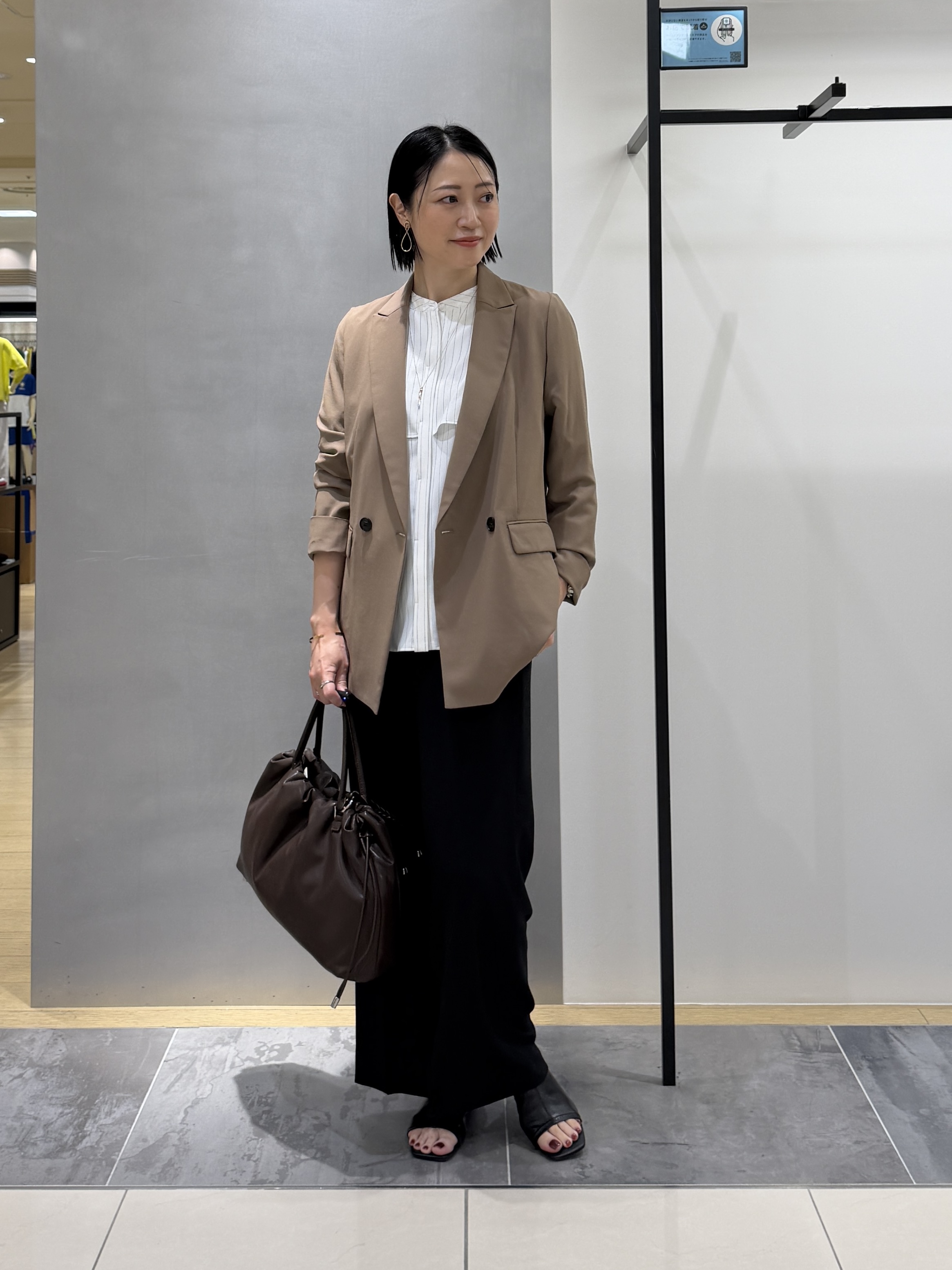 shihoさんの「INDIVI｜【新作登場！着る日傘】 ダブルジャケット」を使ったコーディネート