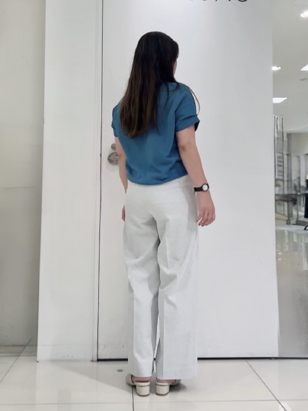 なかじさんの「UNTITLED｜【肌に張り付かない/前後2WAY】ドライタッチコットンプルオーバー」を使ったコーディネート