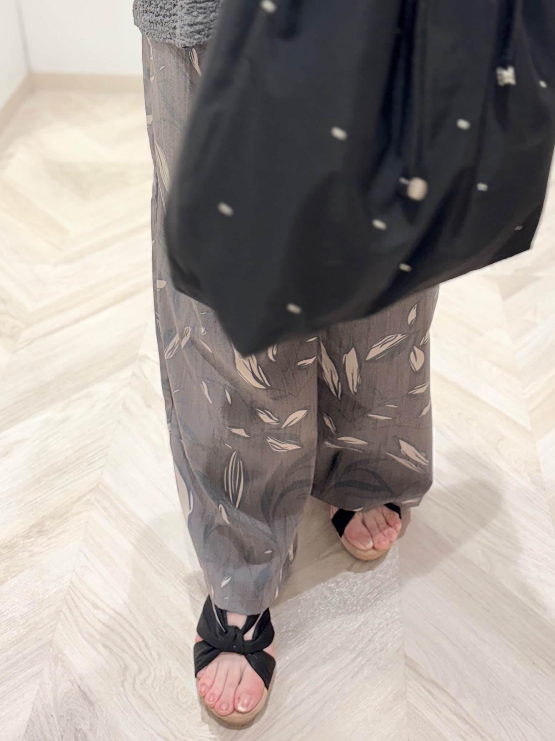 c_h_i_k_aさんの「SHOO･LA･RUE｜【S-LL/洗濯機可】サイドリボン付き ポコポコペプラムトップス」を使ったコーディネート