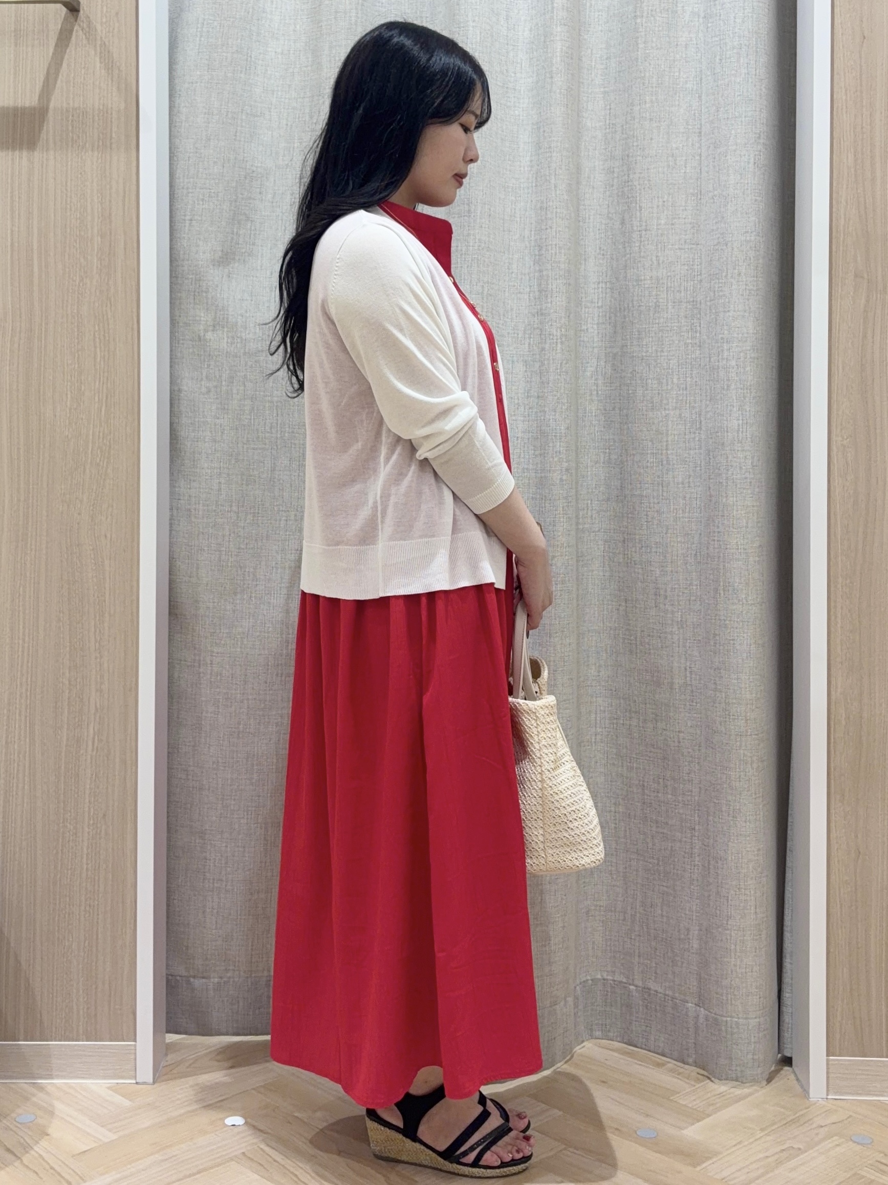 minamiさんの「grove｜高評価！【接触冷感／UVカットetc】ベーシックショートカーディガン」を使ったコーディネート