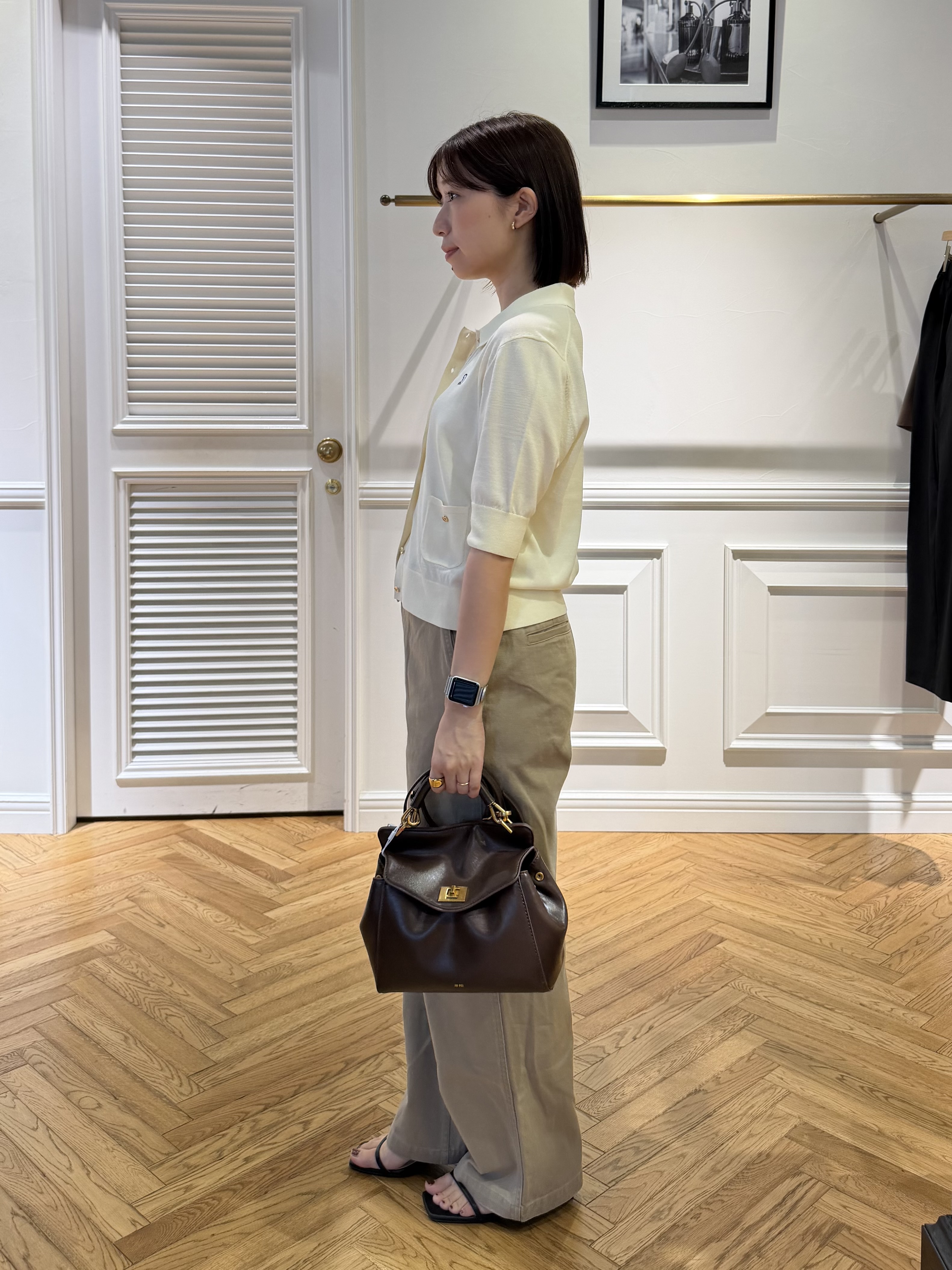 つじ まこさんの「DRESSTERIOR｜UV接触冷感シアーカーディガン」を使ったコーディネート