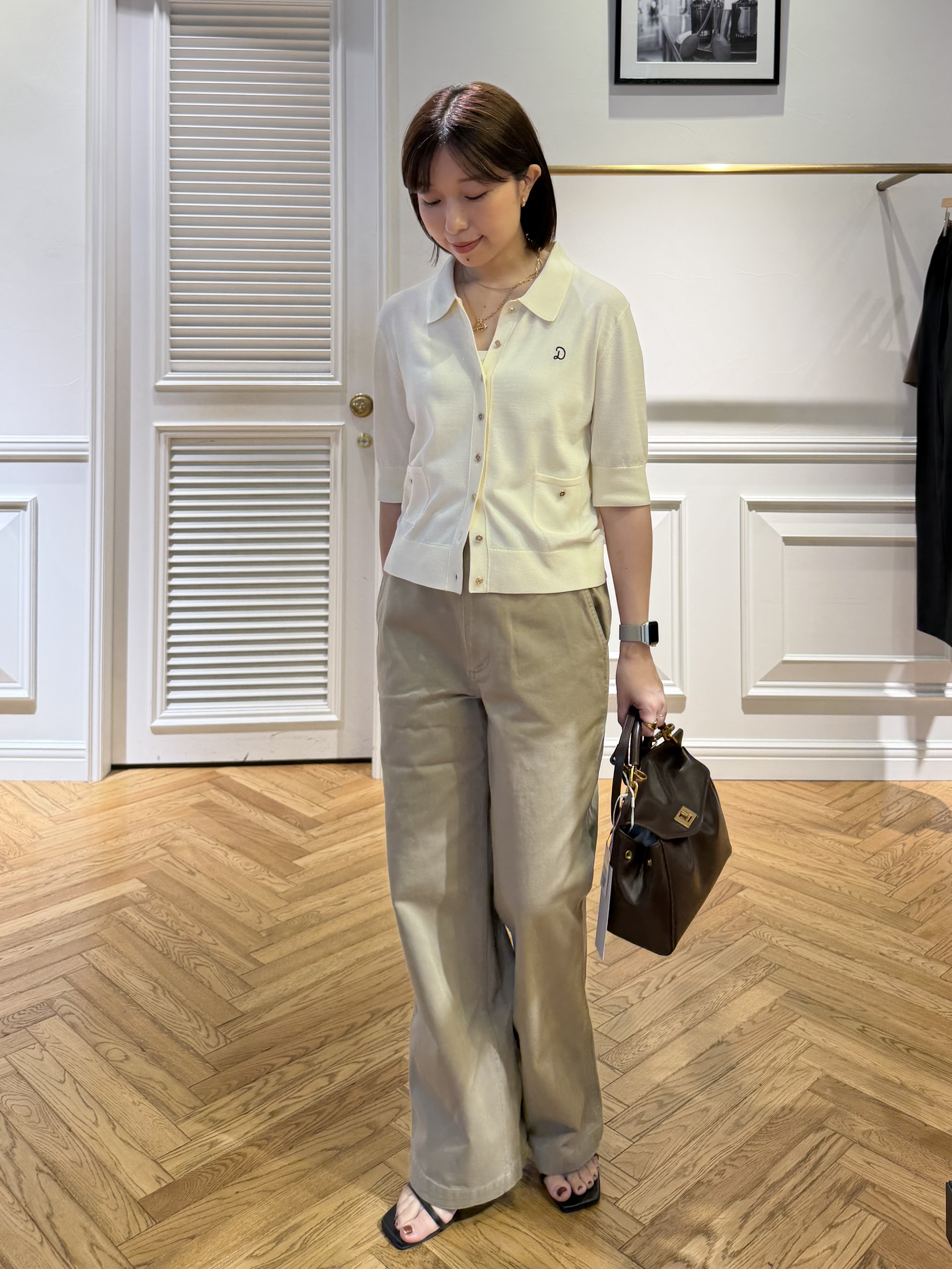 つじ まこさんの「DRESSTERIOR｜UV接触冷感シアーカーディガン」を使ったコーディネート